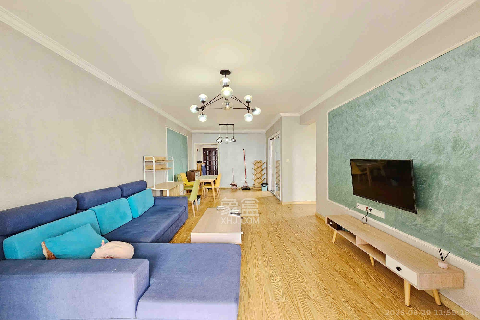 嘉宇盛世华章 3室2厅1卫 2600.0元/月 嘉宇盛世华章 3室2厅1卫 2600.0元/月室内图