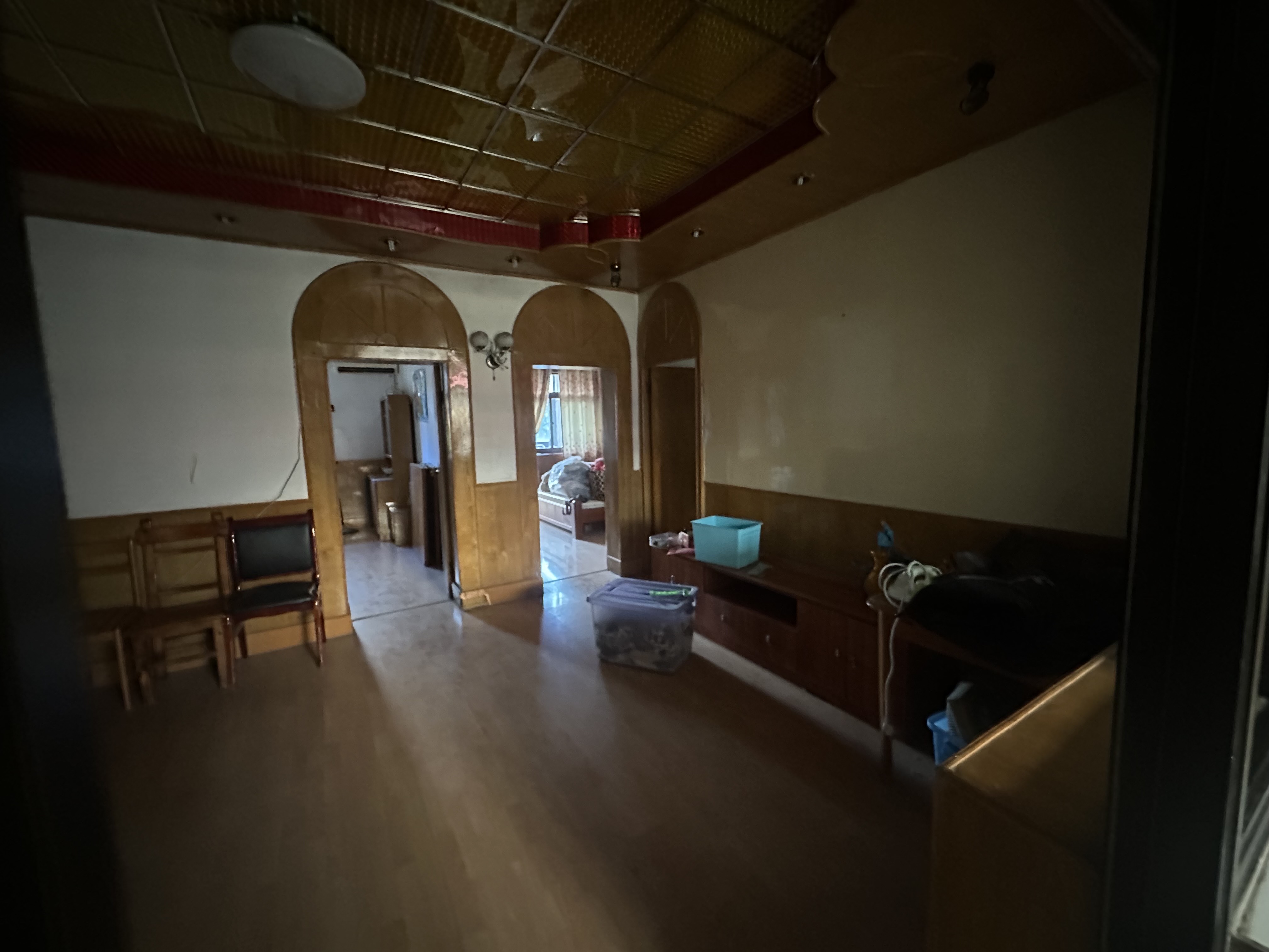 老国土局单位房(白塘路) 3室2厅1卫 47.8万 老国土局单位房(白塘路) 3室2厅1卫 47.8万客厅