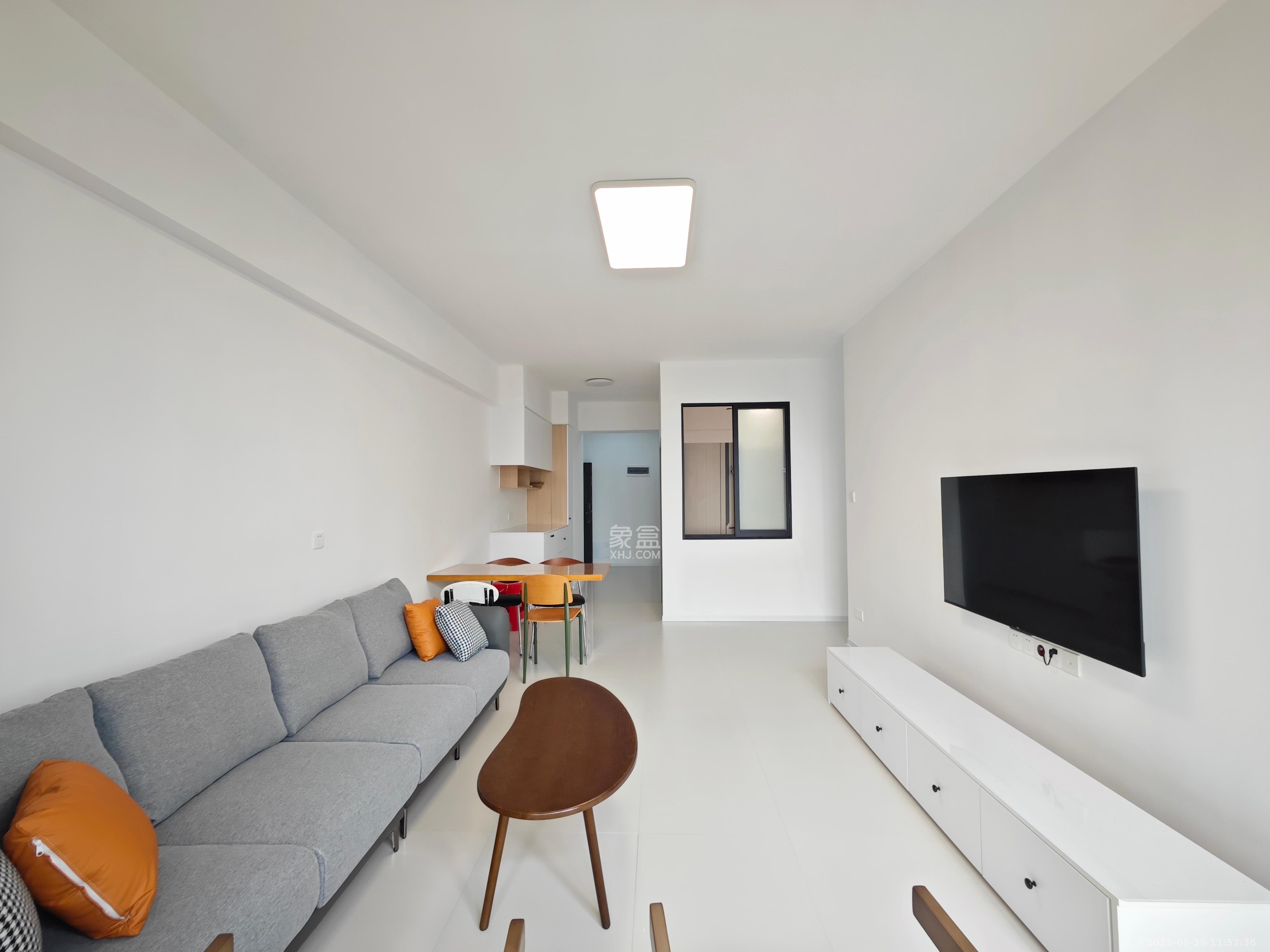 建鸿达现代城  3室1厅1卫   3700.00元/月室内图