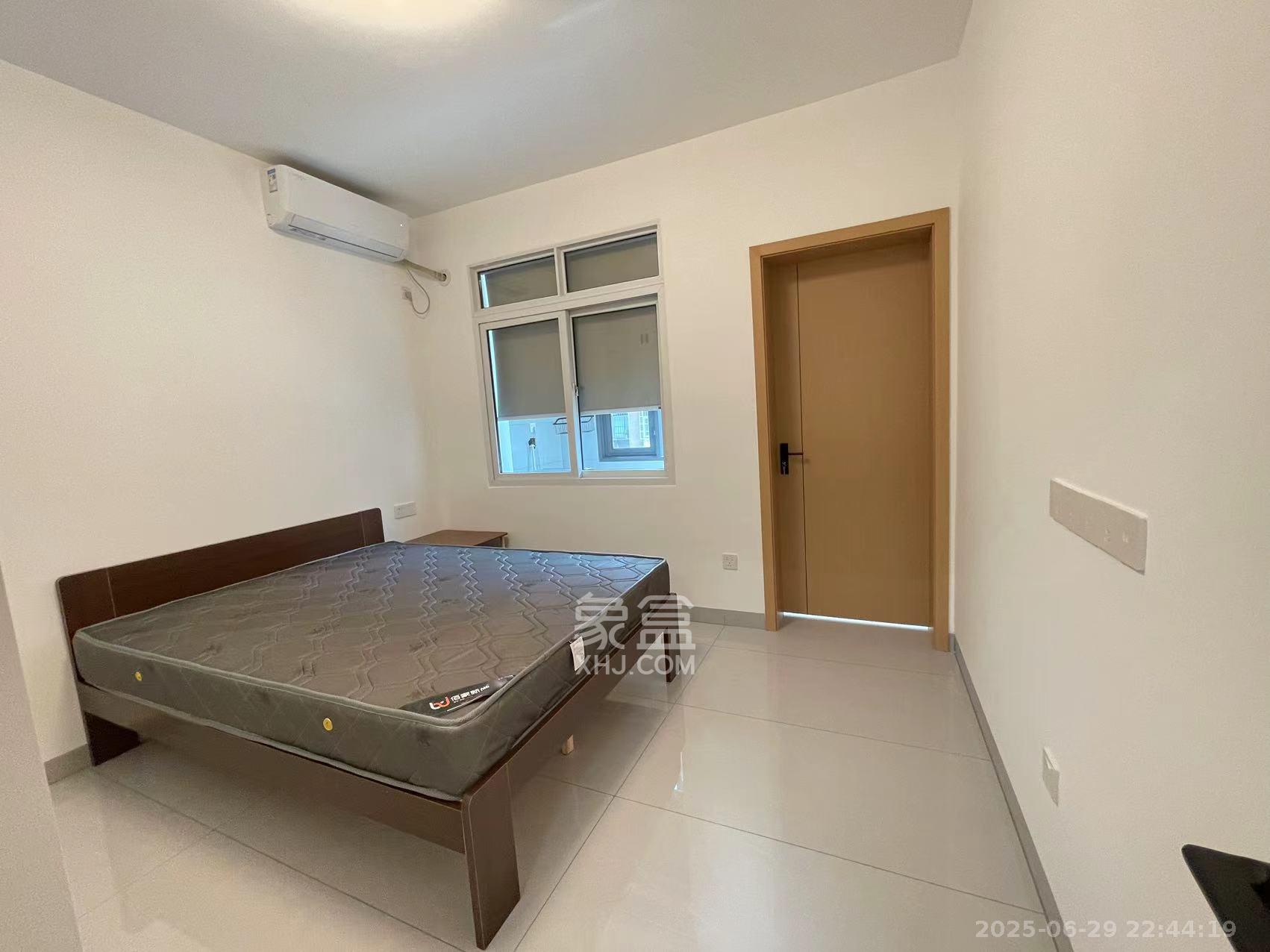 红旗区四片 3室2厅1卫 2500.0元/月 红旗区四片 3室2厅1卫 2500.0元/月室内图