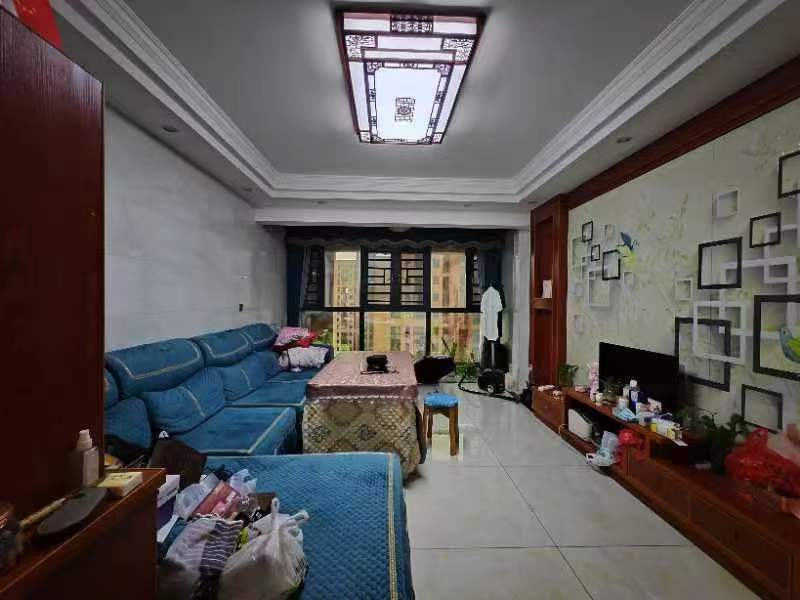 百弘学府城  3室2厅2卫    1800.0元/月
