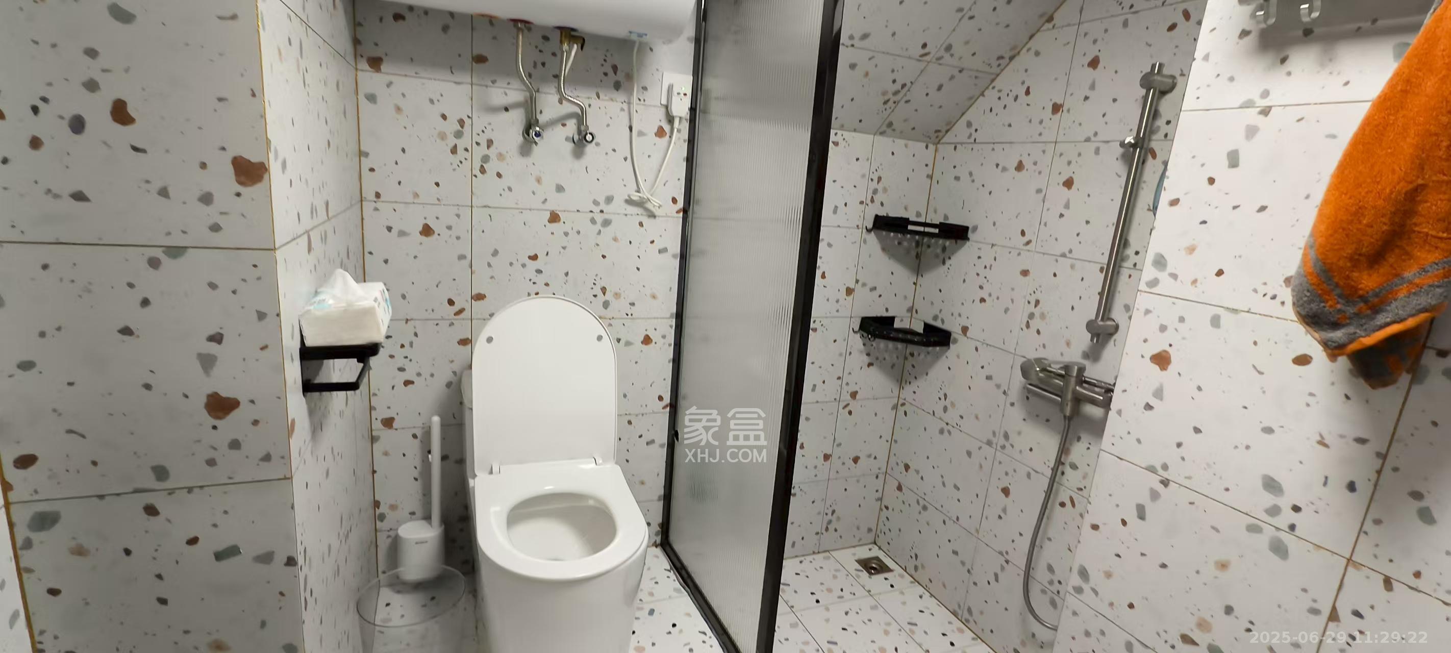 荣盛花语书苑  2室1厅1卫    2400.0元/月室内图