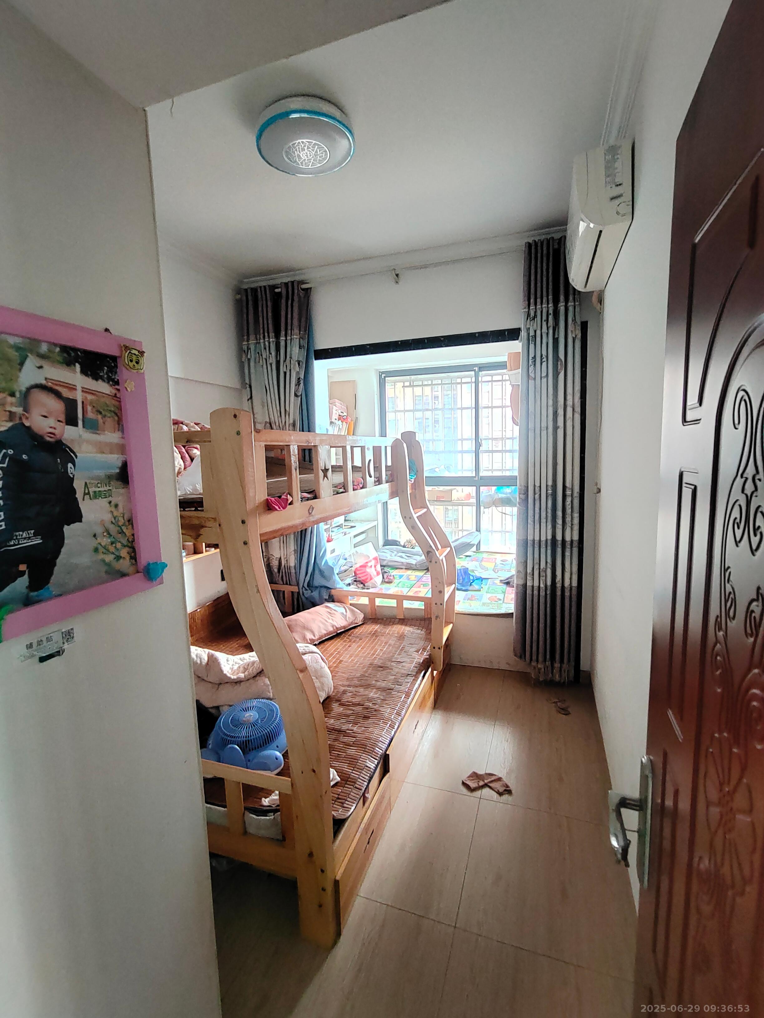爵士湘  2室2厅1卫   1500.00元/月室内图