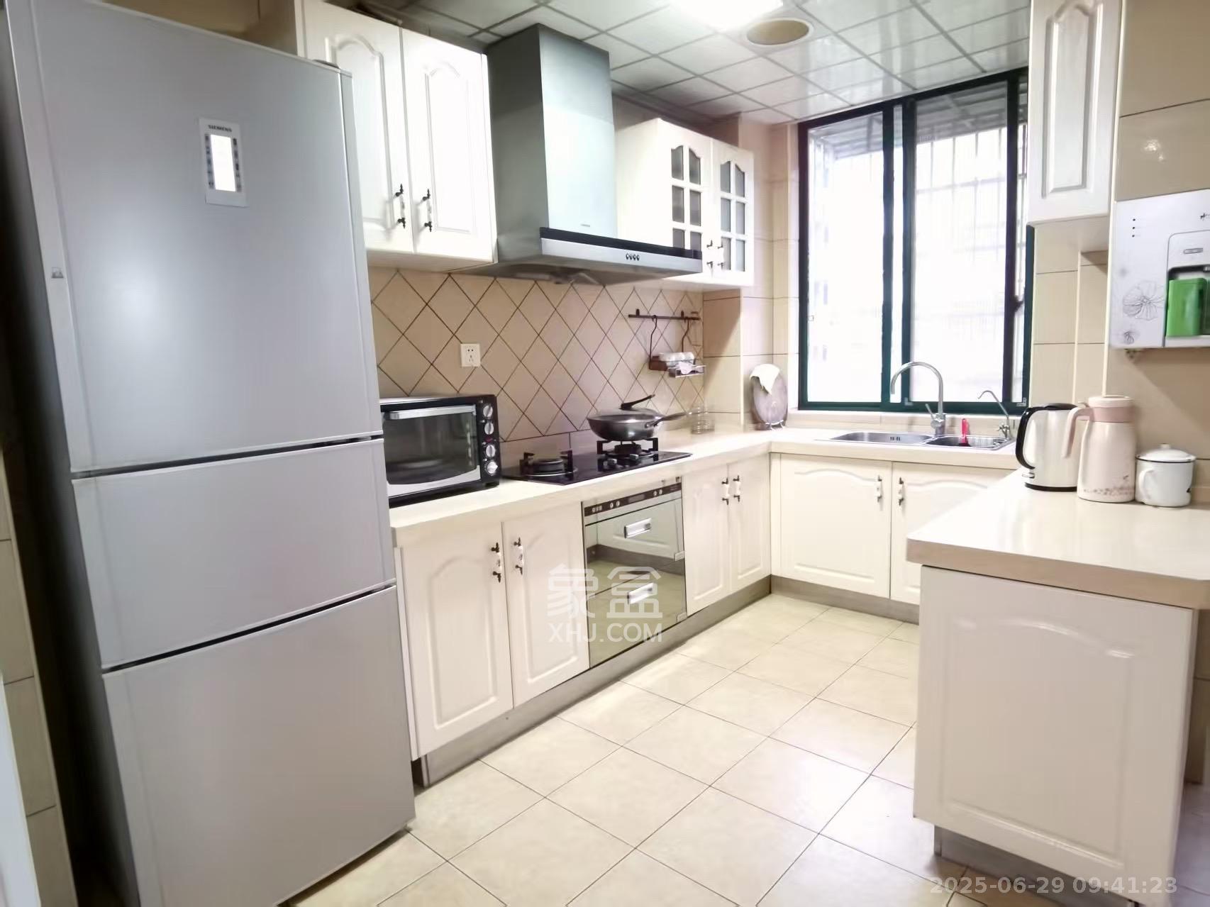 兴泰公寓  4室2厅1卫    3000.0元/月 兴泰公寓  4室2厅1卫    3000.0元/月室内图