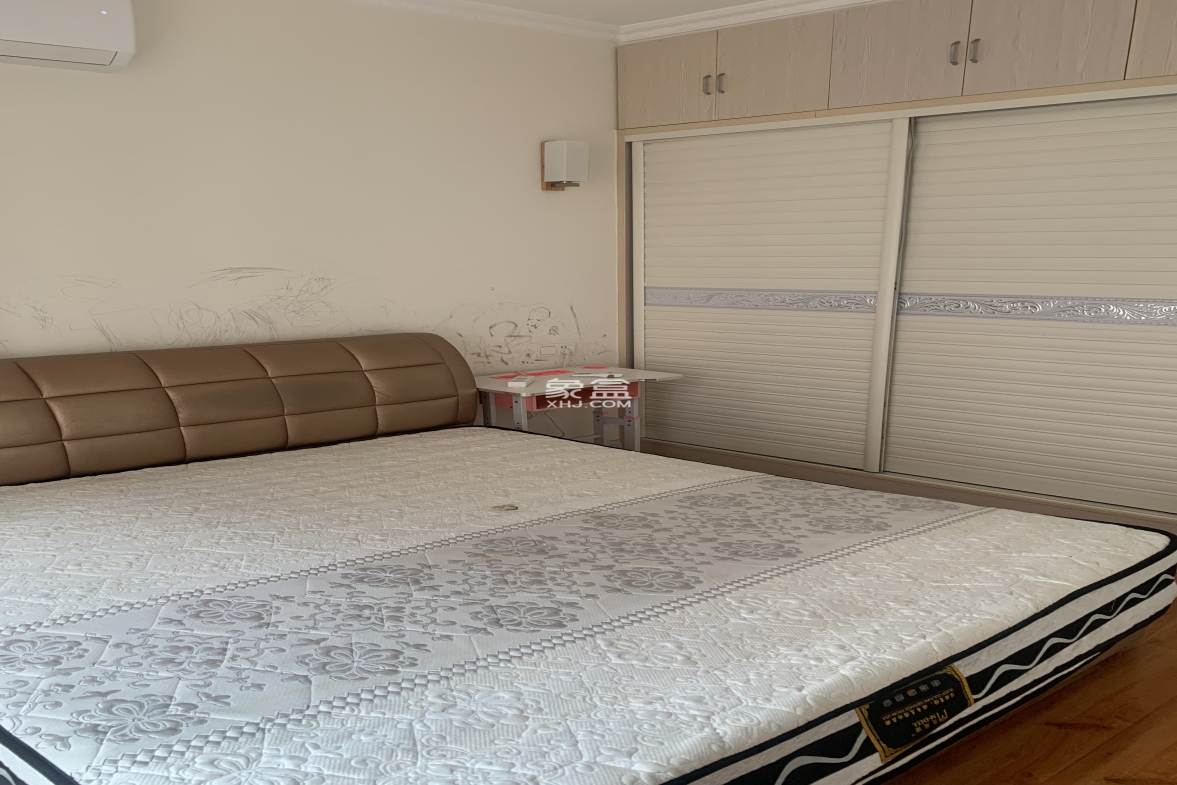 金地艺境 2室2厅1卫 110.0万 金地艺境 2室2厅1卫 110.0万客厅