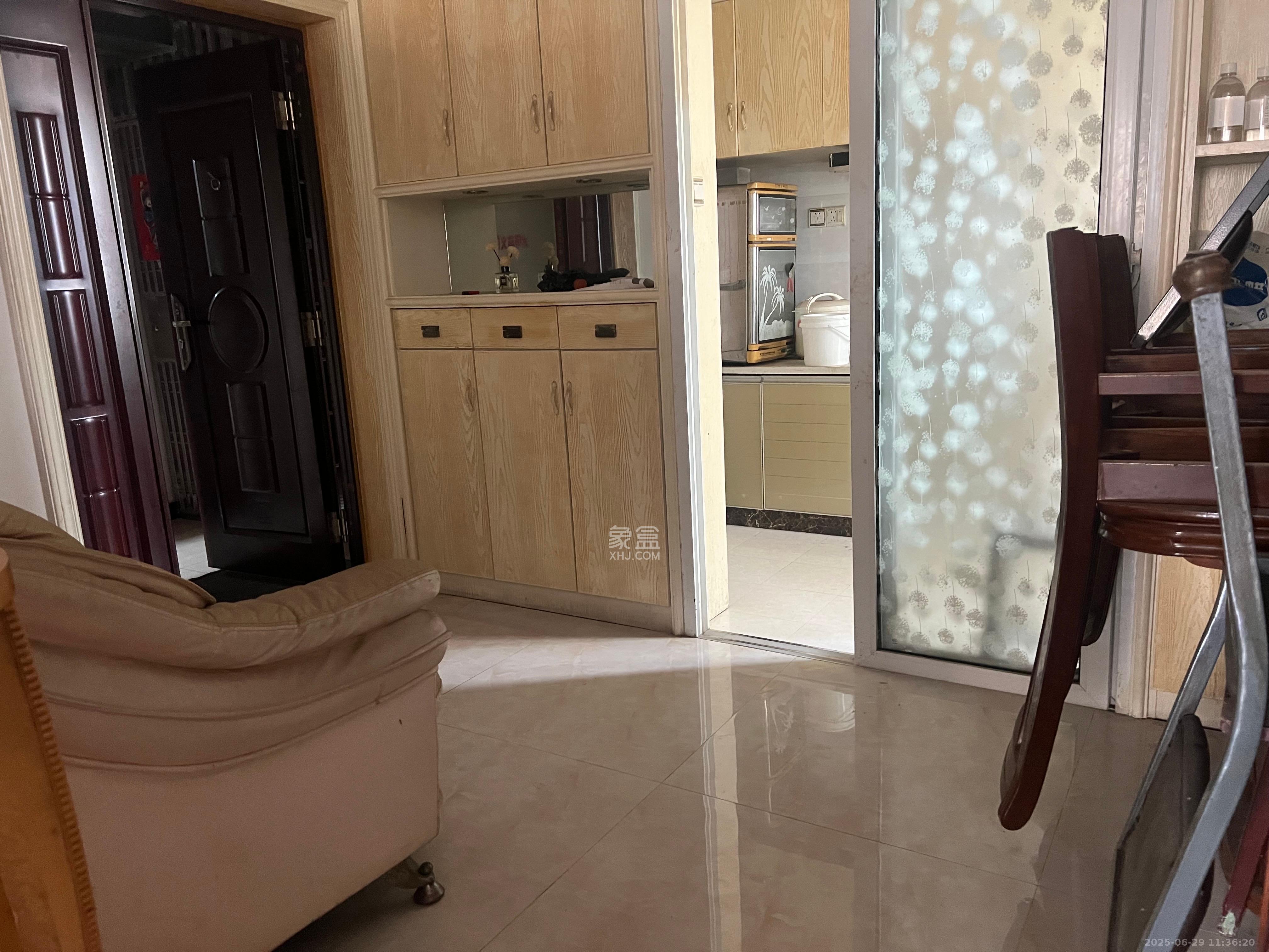 长城宾馆宿舍 3室2厅2卫 3600.0元/月 长城宾馆宿舍 3室2厅2卫 3600.0元/月室内图