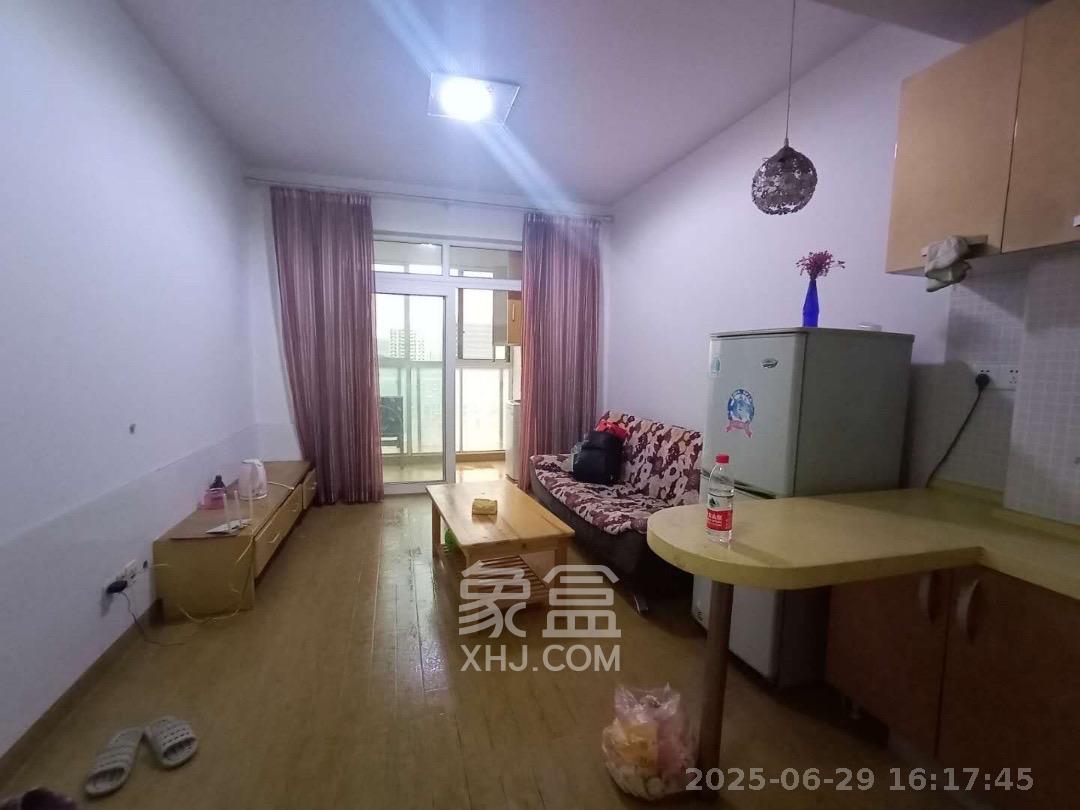 恒丰天湘华庭  1室1厅1卫   1700.00元/月室内图