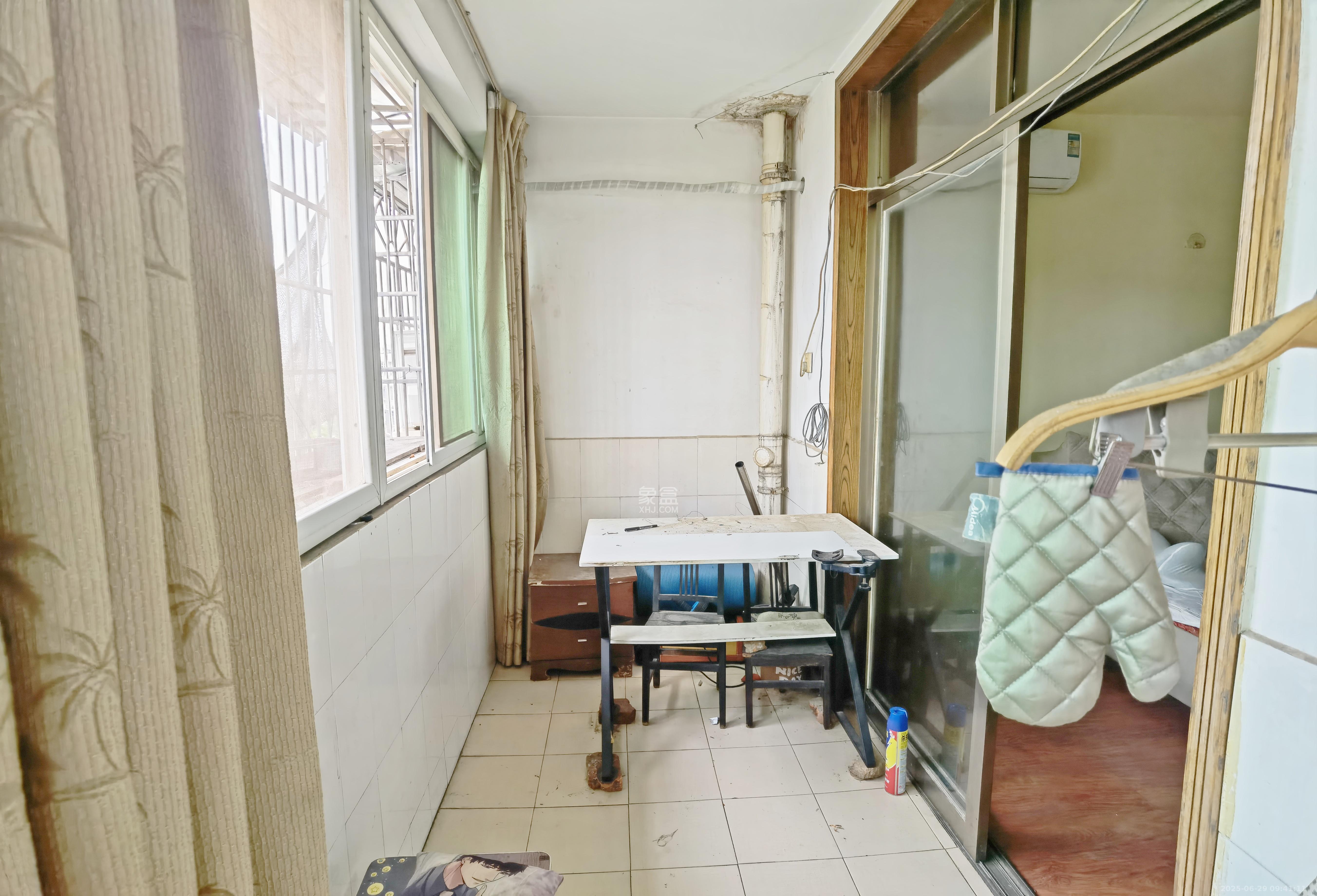 桔洲新苑(观沙岭) 3室2厅2卫 1500.0元/月 桔洲新苑(观沙岭) 3室2厅2卫 1500.0元/月室内图