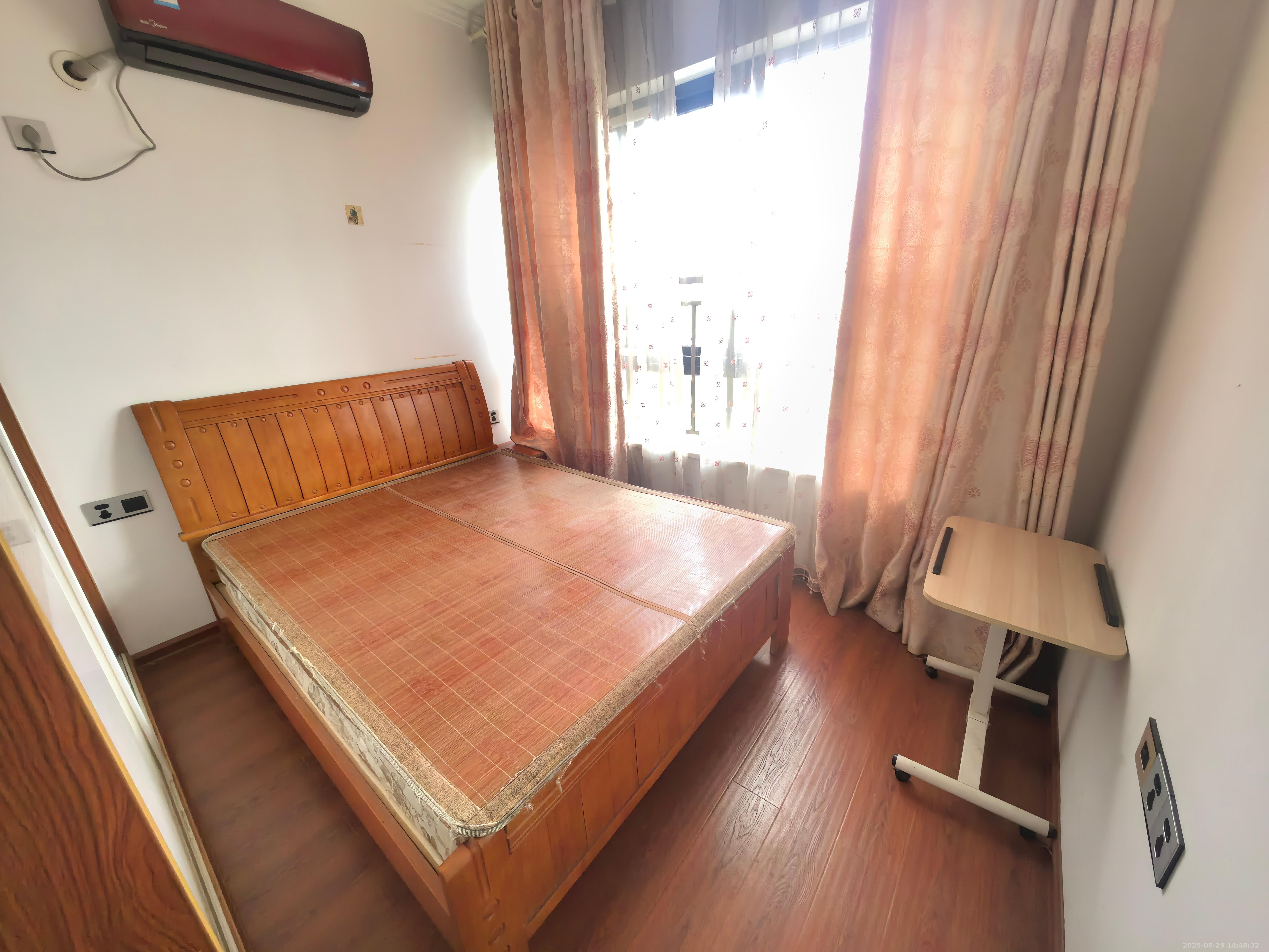 阳光爱琴海 3室2厅1卫 1500.0元/月 阳光爱琴海 3室2厅1卫 1500.0元/月室内图