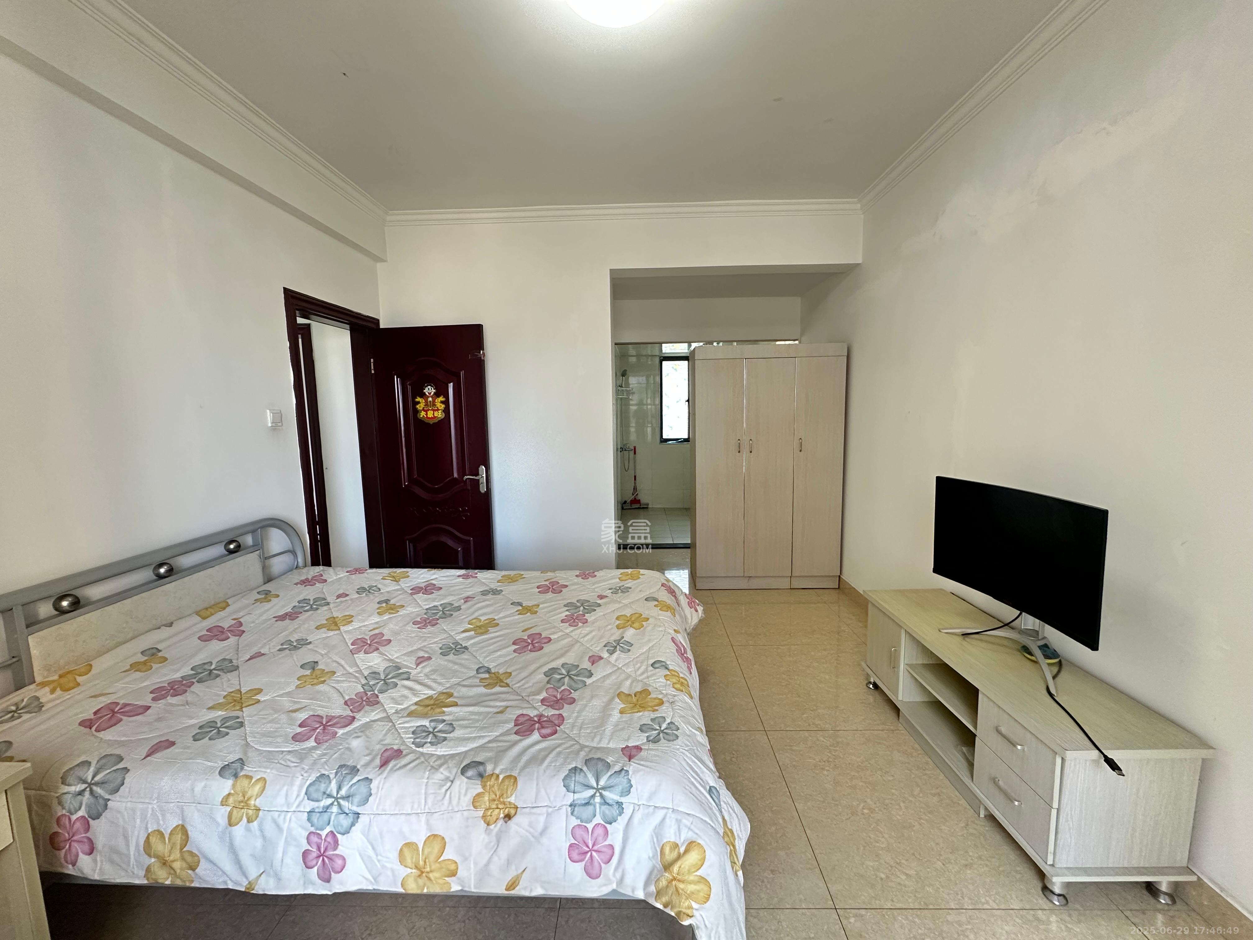 鑫远熙山 4室2厅2卫 2400.0元/月 鑫远熙山 4室2厅2卫 2400.0元/月室内图