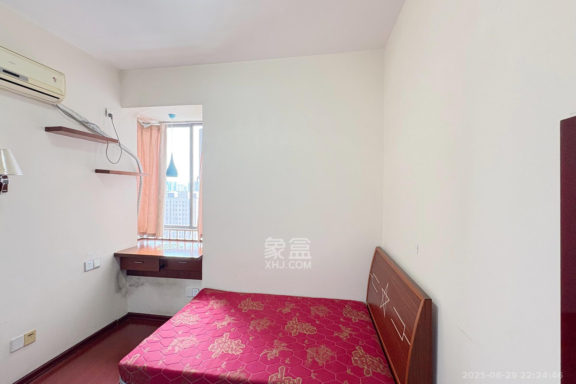 湘域中央  2室2厅1卫    113.0万卧室