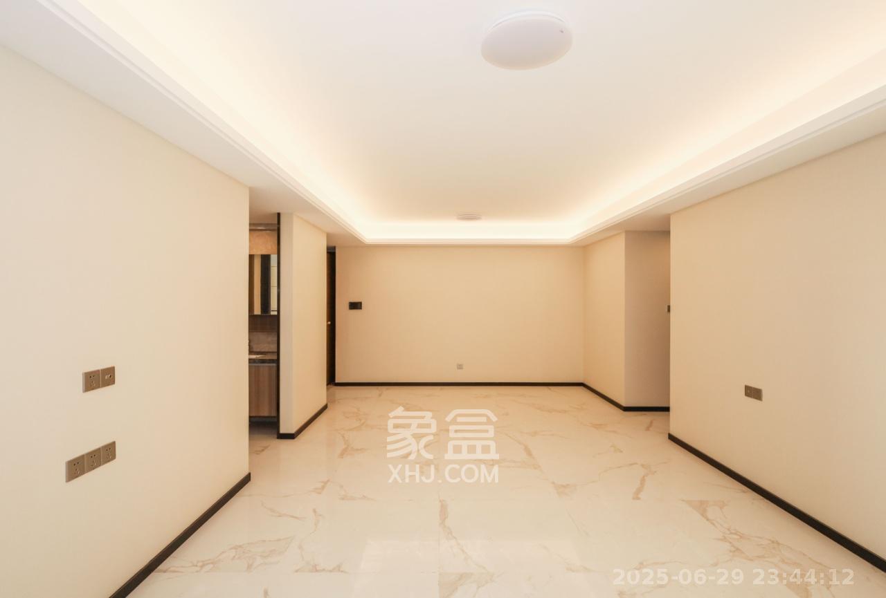 中海阅溪府  3室2厅2卫   3000.00元/月室内图