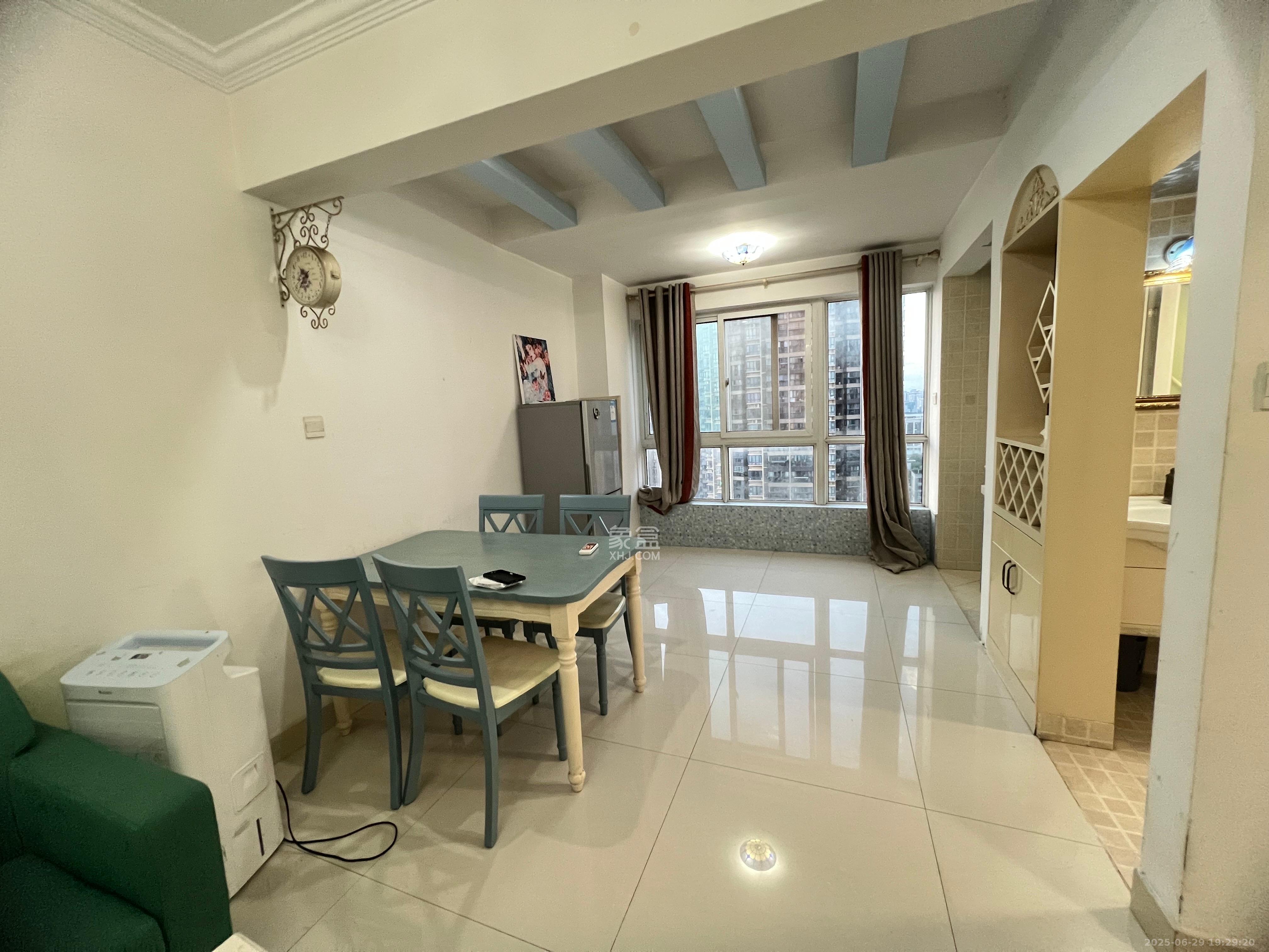 汇都公寓  1室1厅1卫    1900.0元/月室内图