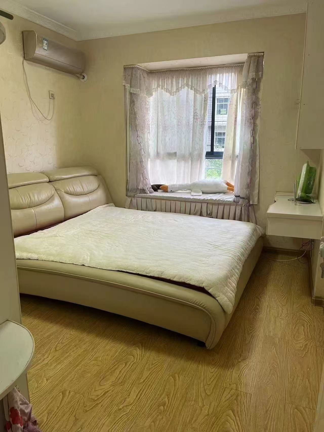 鑫瑞东方明居  1室2厅2卫   1700.00元/月室内图