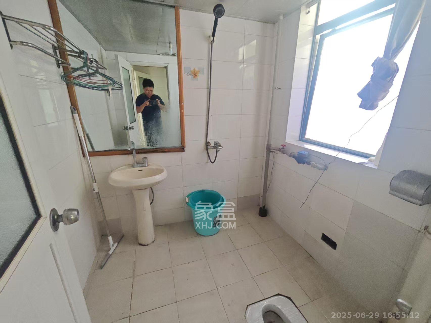 永宏佳园  3室2厅2卫   2200.00元/月室内图