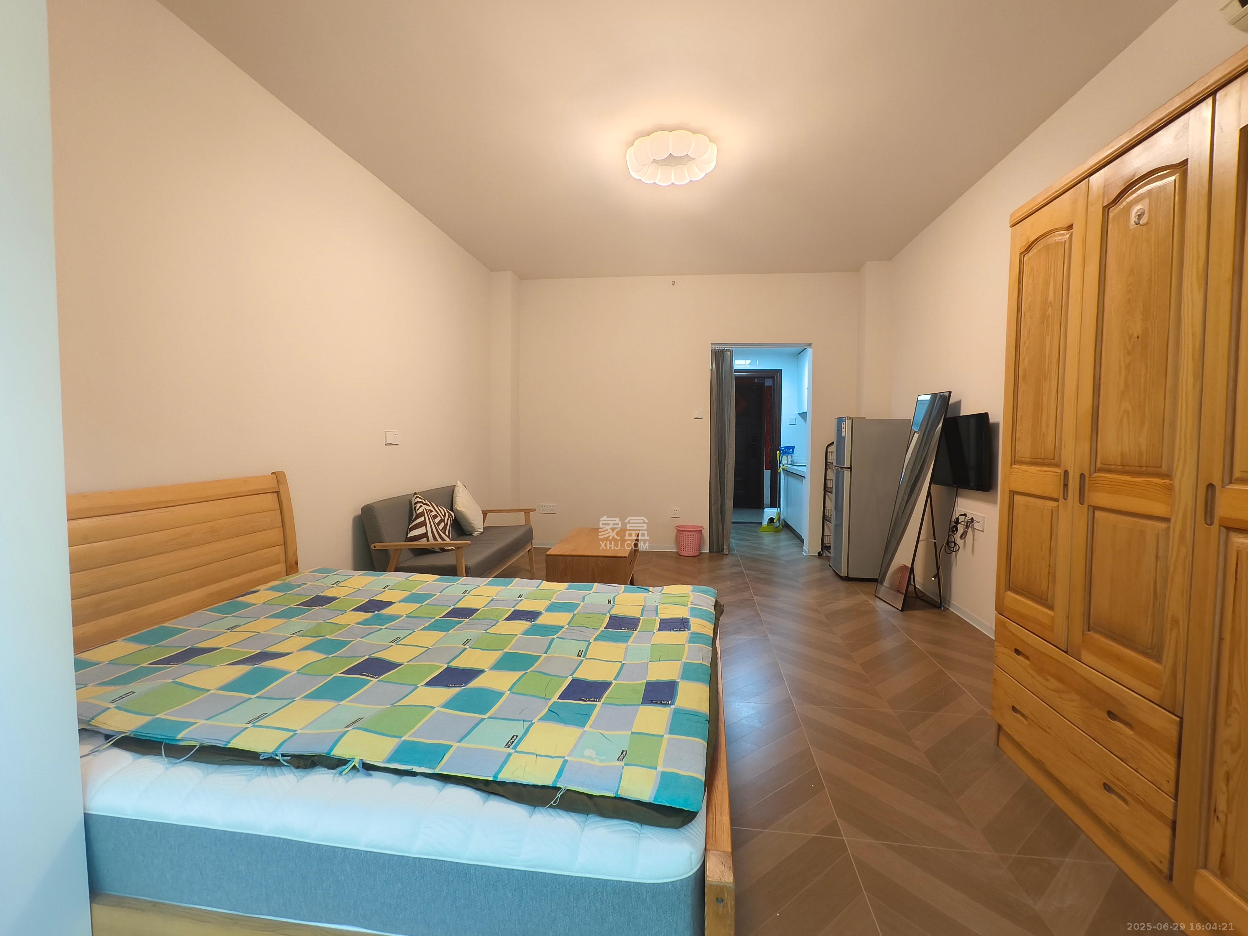 花漾年华(桂花园) 1室1厅1卫 1200.0元/月 花漾年华(桂花园) 1室1厅1卫 1200.0元/月室内图