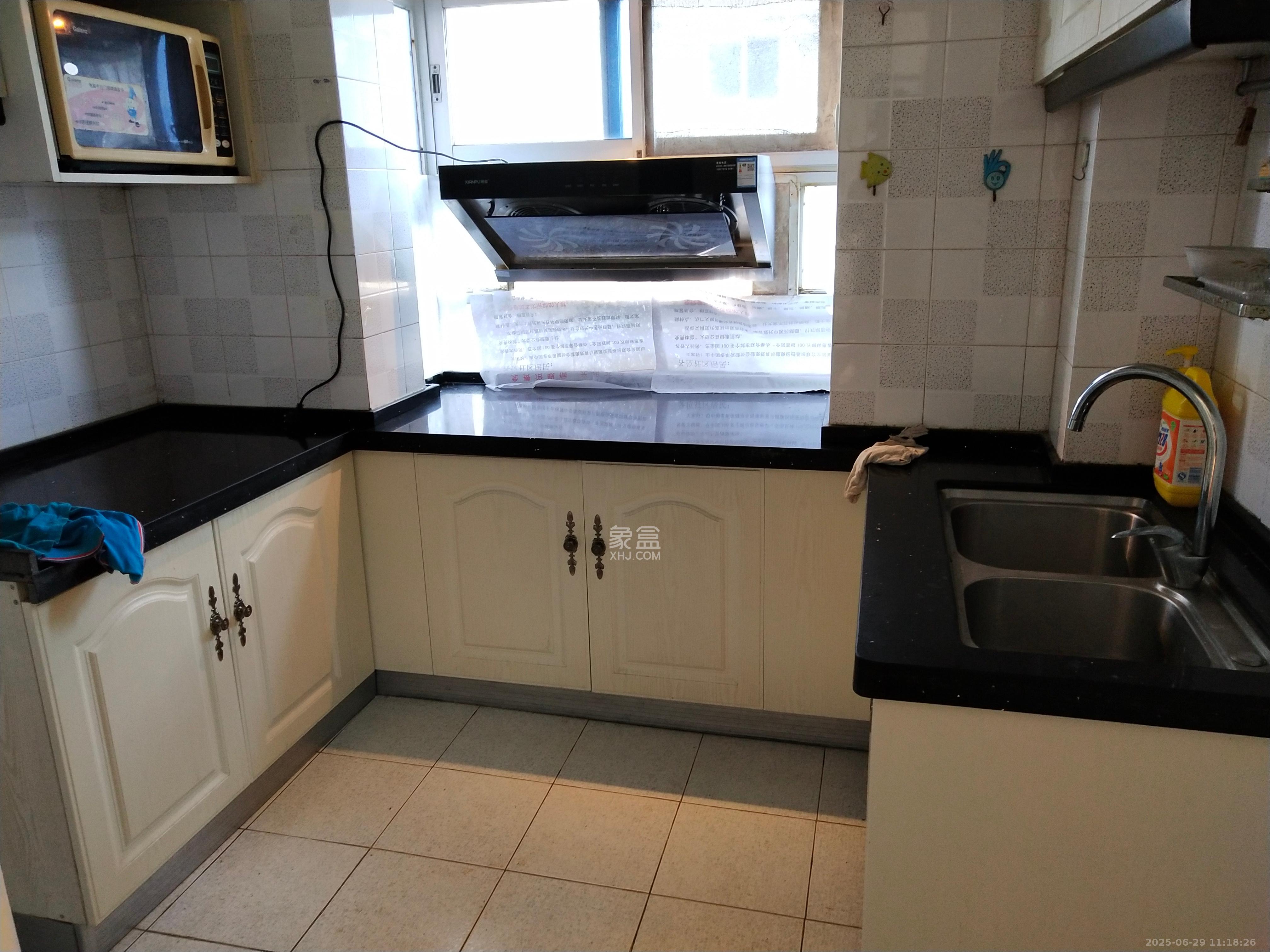 长岭水电八局宿舍  3室2厅1卫    2000.0元/月室内图