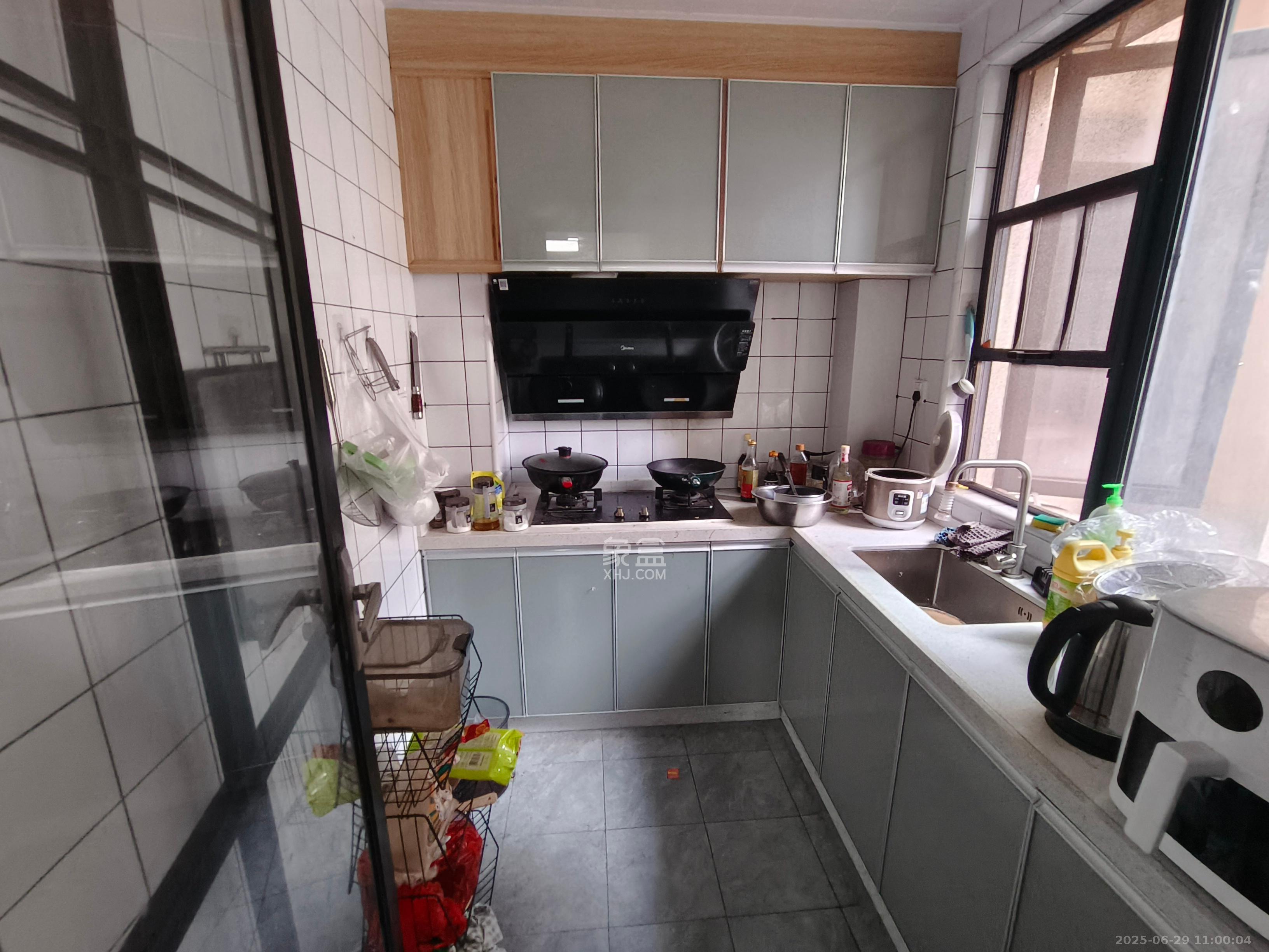 振业城三期  2室2厅1卫   2700.00元/月室内图