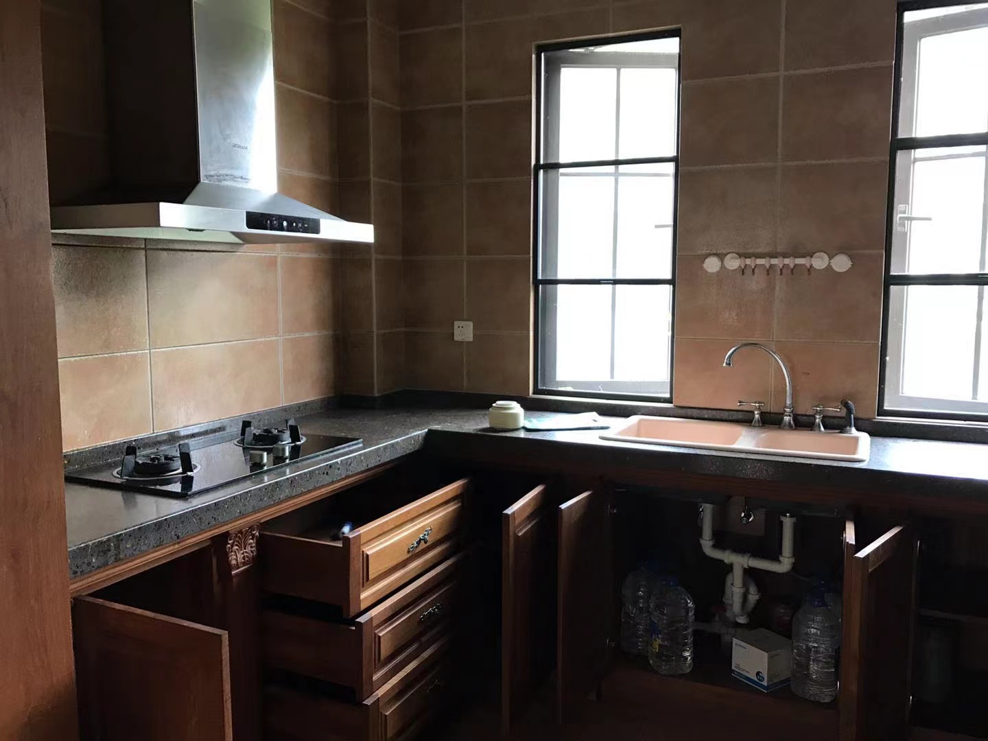 美林谷 4室2厅4卫 16000.0元/月 美林谷 4室2厅4卫 16000.0元/月室内图