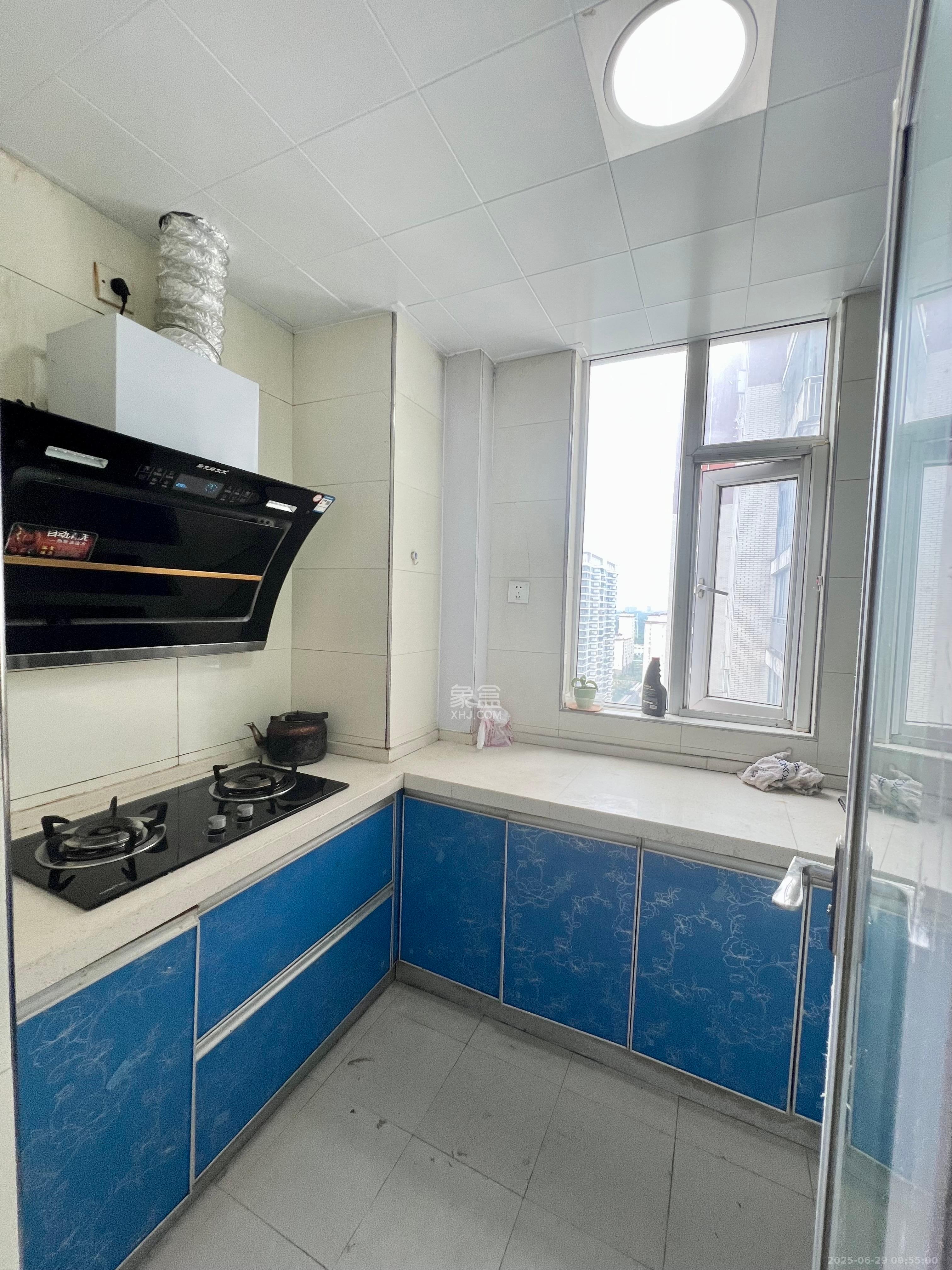 湘瑞嘉园  2室1厅1卫    1800.0元/月 湘瑞嘉园  2室1厅1卫    1800.0元/月室内图