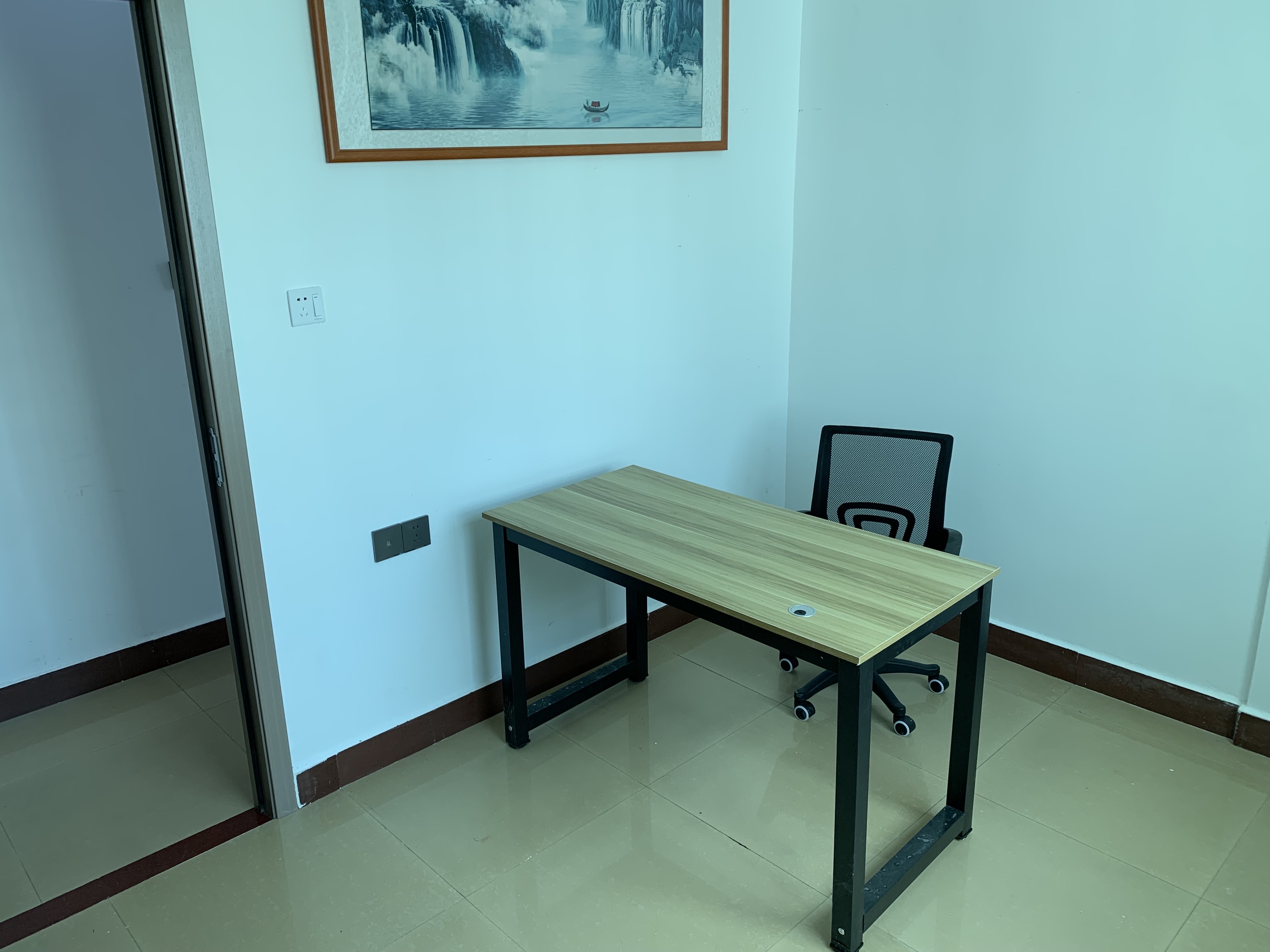 富豪大厦(富豪花园) 3室2厅1卫 2600.0元/月 富豪大厦(富豪花园) 3室2厅1卫 2600.0元/月室内图