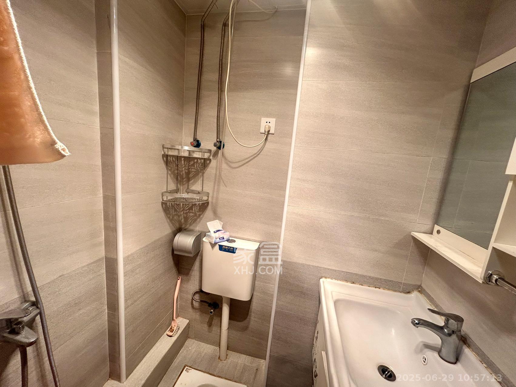 中建芙蓉工社  1室0厅0卫   1200.00元/月室内图
