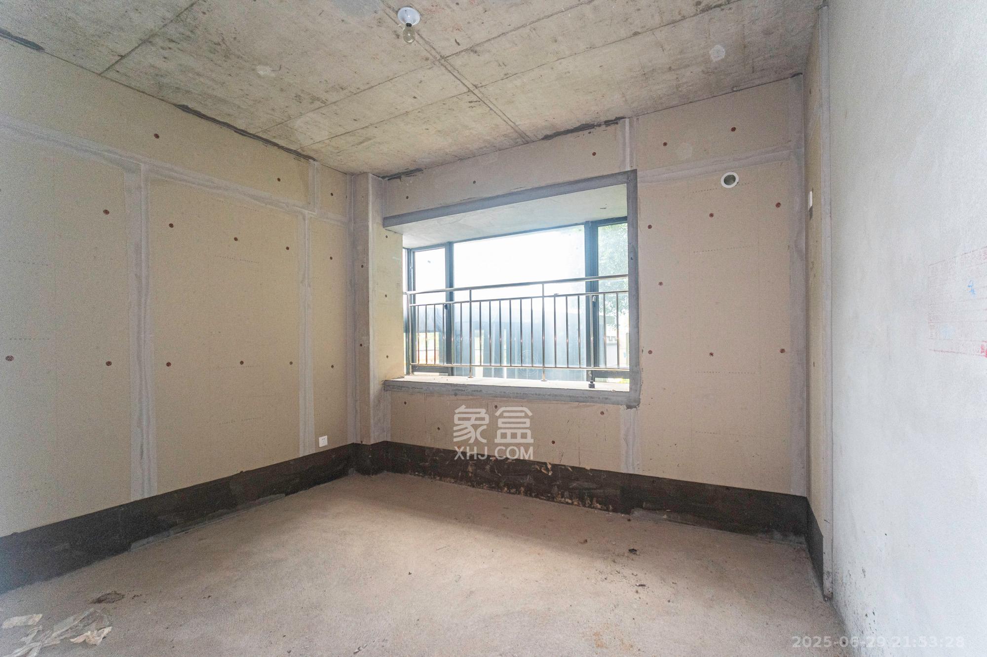 福天星中心(福天星雅苑) 2室2厅2卫 146.0万 福天星中心(福天星雅苑) 2室2厅2卫 146.0万卧室