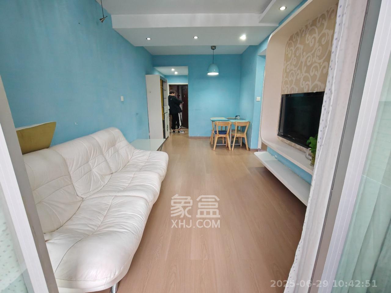 凯通国际城（凯通朝庭）  2室1厅1卫   2500.00元/月室内图
