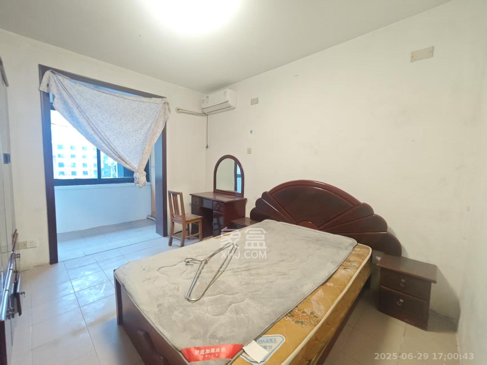 城建学院(古堆山城建学校宿舍) 2室1厅1卫 1400.0元/月 城建学院(古堆山城建学校宿舍) 2室1厅1卫 1400.0元/月室内图