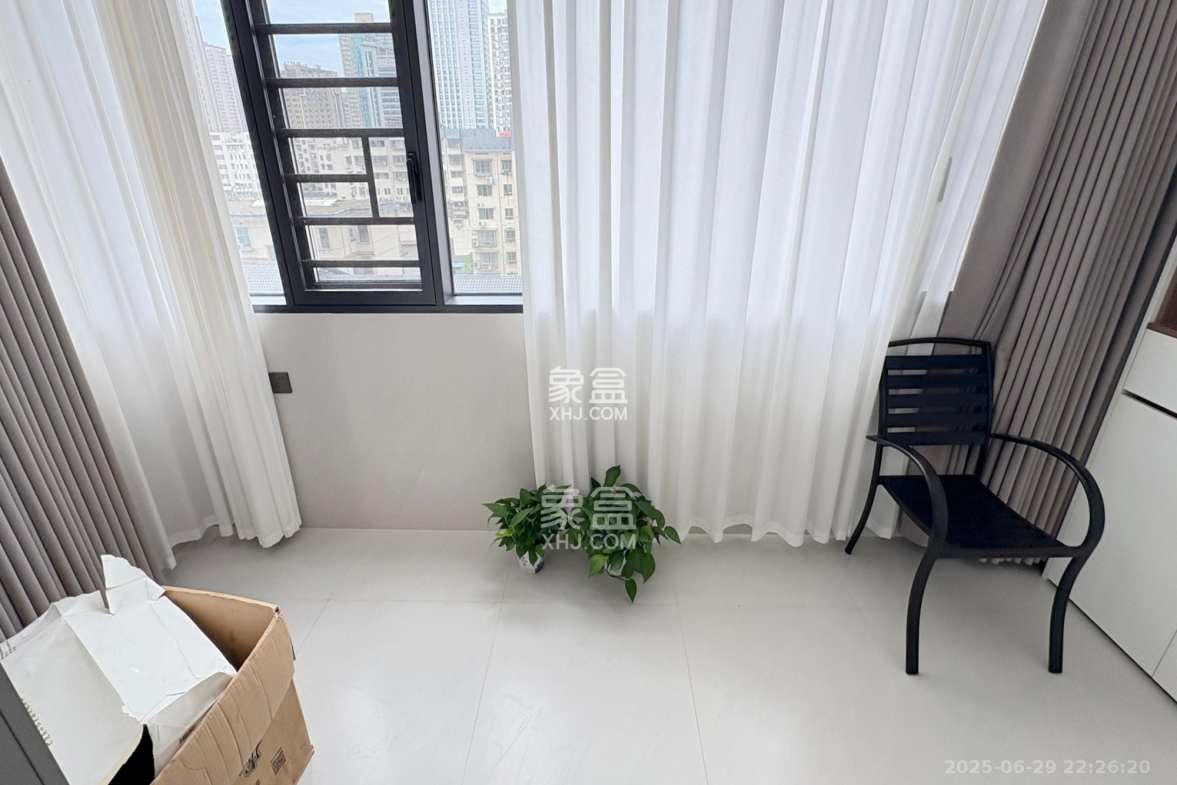 三角花园星城 3室2厅2卫 238.0万 三角花园星城 3室2厅2卫 238.0万其他