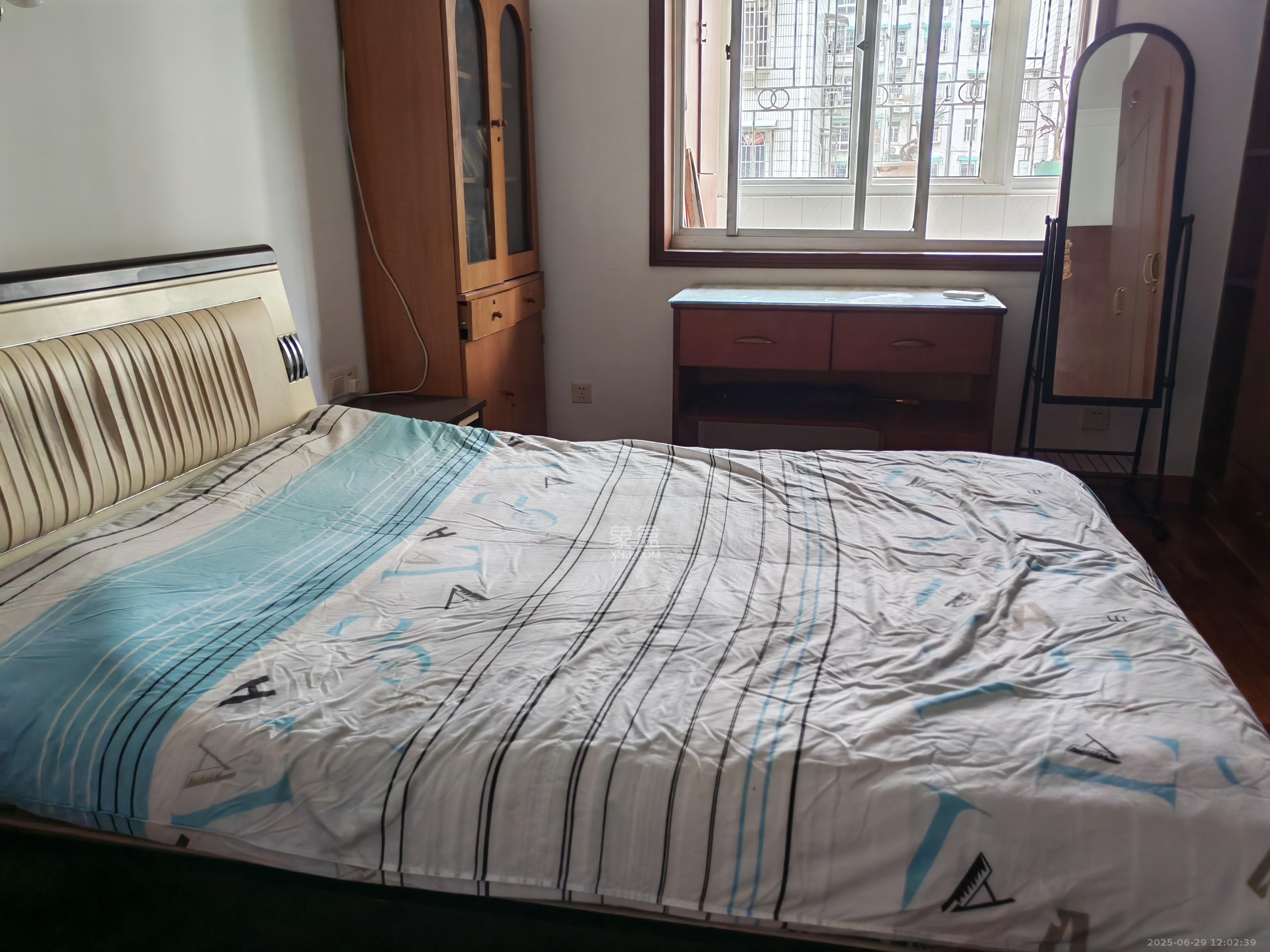 竹园公寓  2室1厅1卫    2200.0元/月室内图