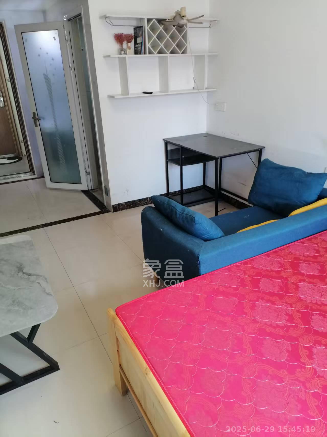 好莱城(弘德西街)  1室1厅1卫    1300.0元/月 好莱城(弘德西街)  1室1厅1卫    1300.0元/月室内图