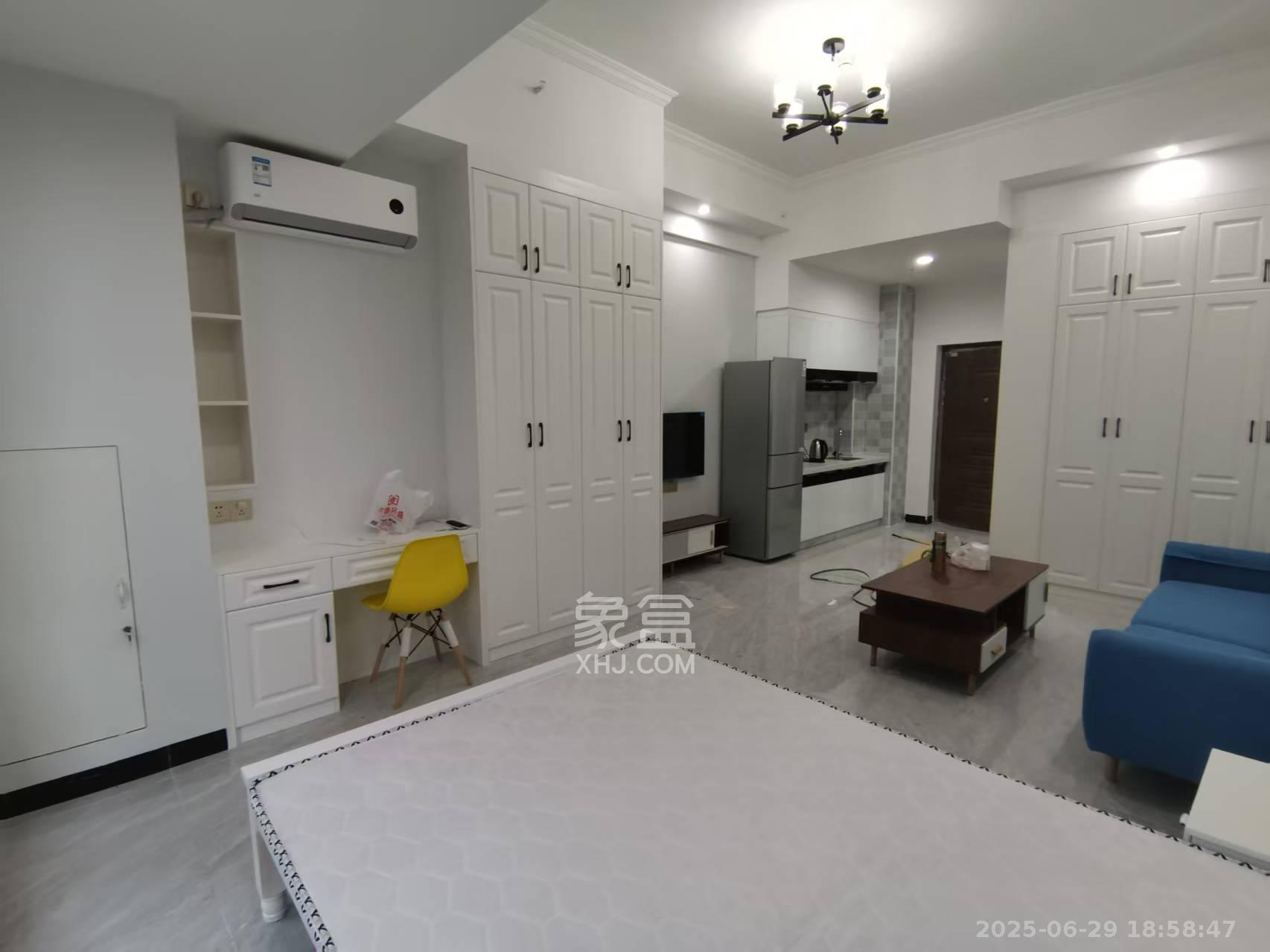 奥克斯滨仕花园（奥克斯洋湖广场/奥克斯中心）  1室1厅1卫    1700.0元/月室内图