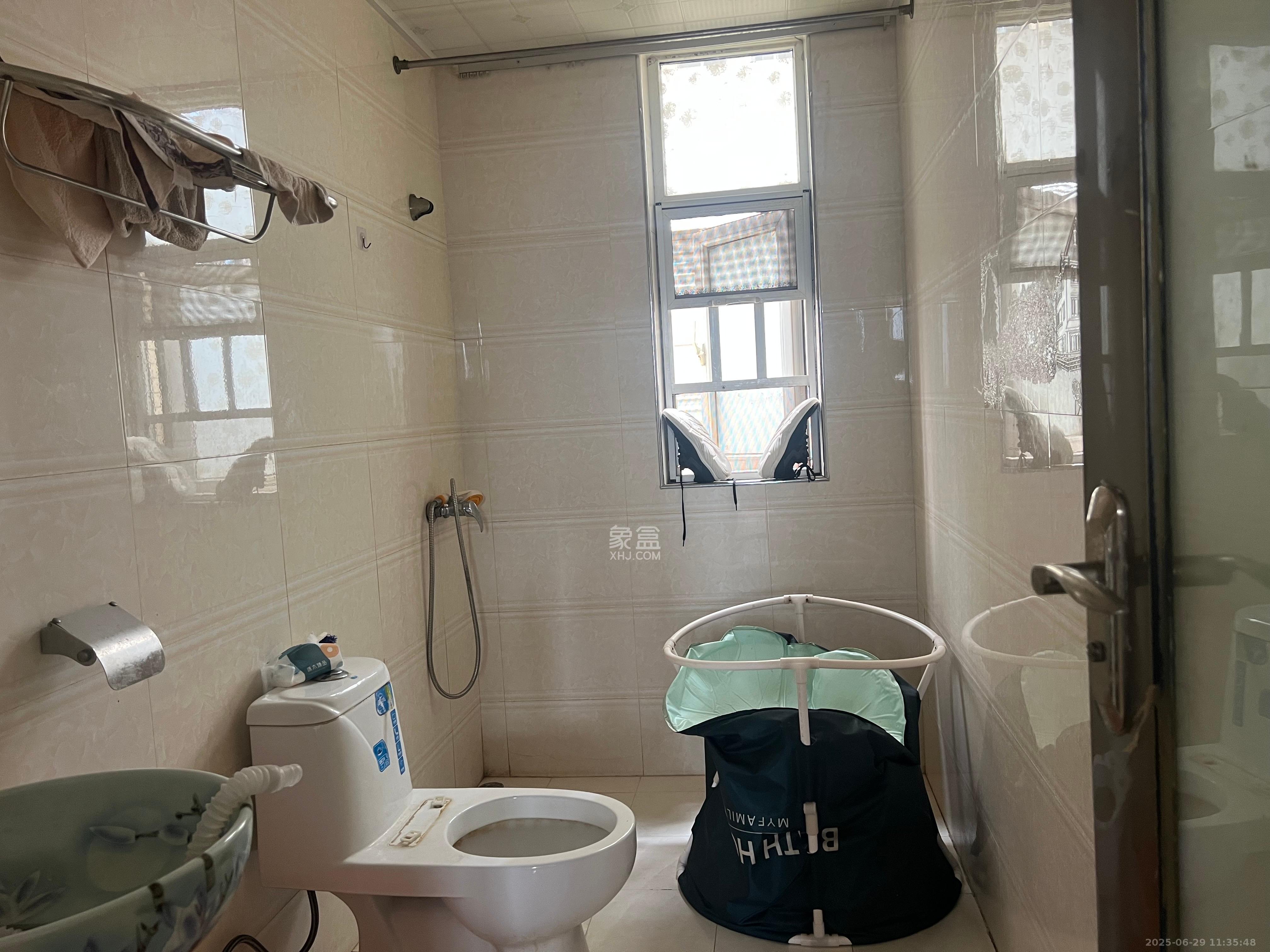 长城宾馆宿舍 3室2厅2卫 3600.0元/月 长城宾馆宿舍 3室2厅2卫 3600.0元/月室内图