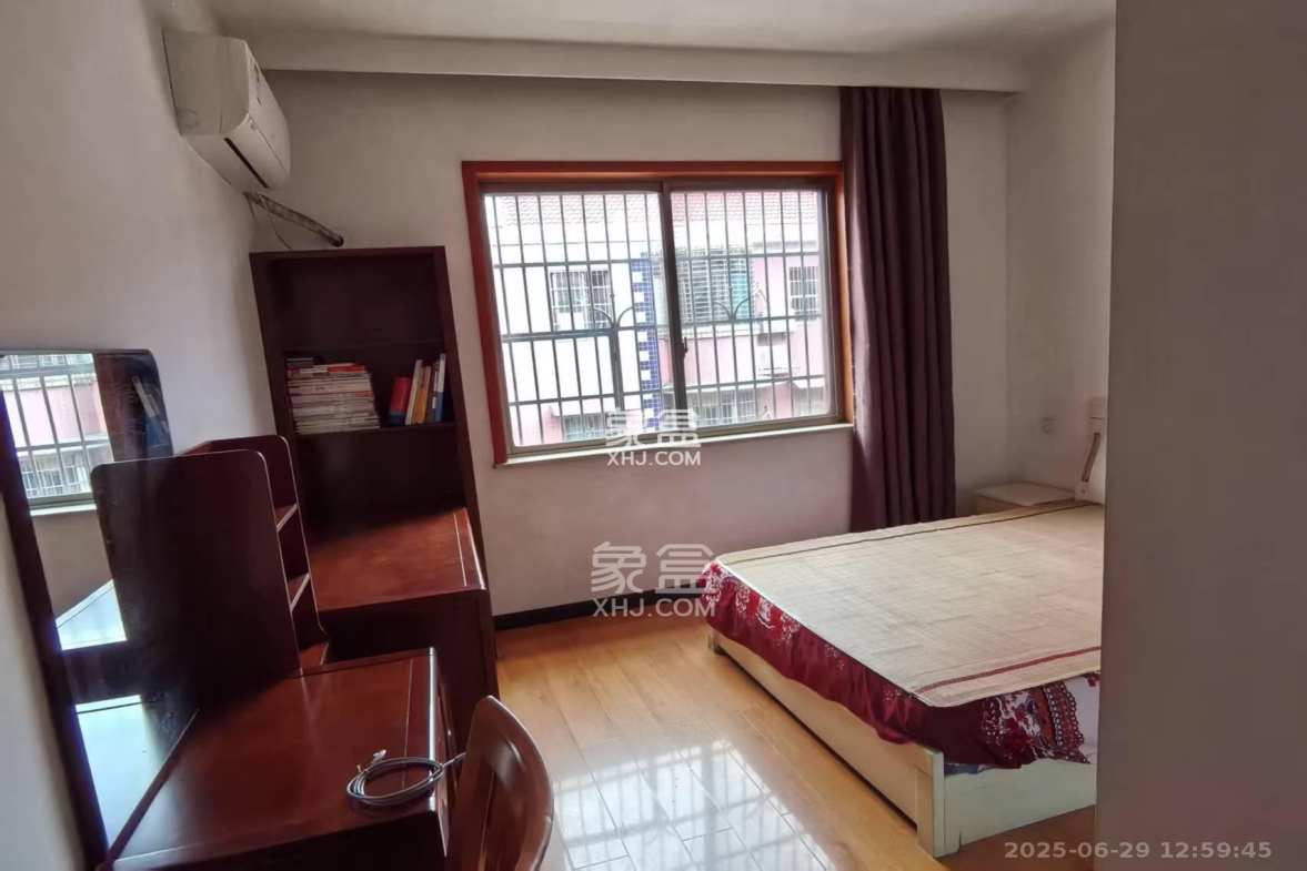 雷锋机电市场一期  2室2厅1卫    1200.0元/月 雷锋机电市场一期  2室2厅1卫    1200.0元/月室内图