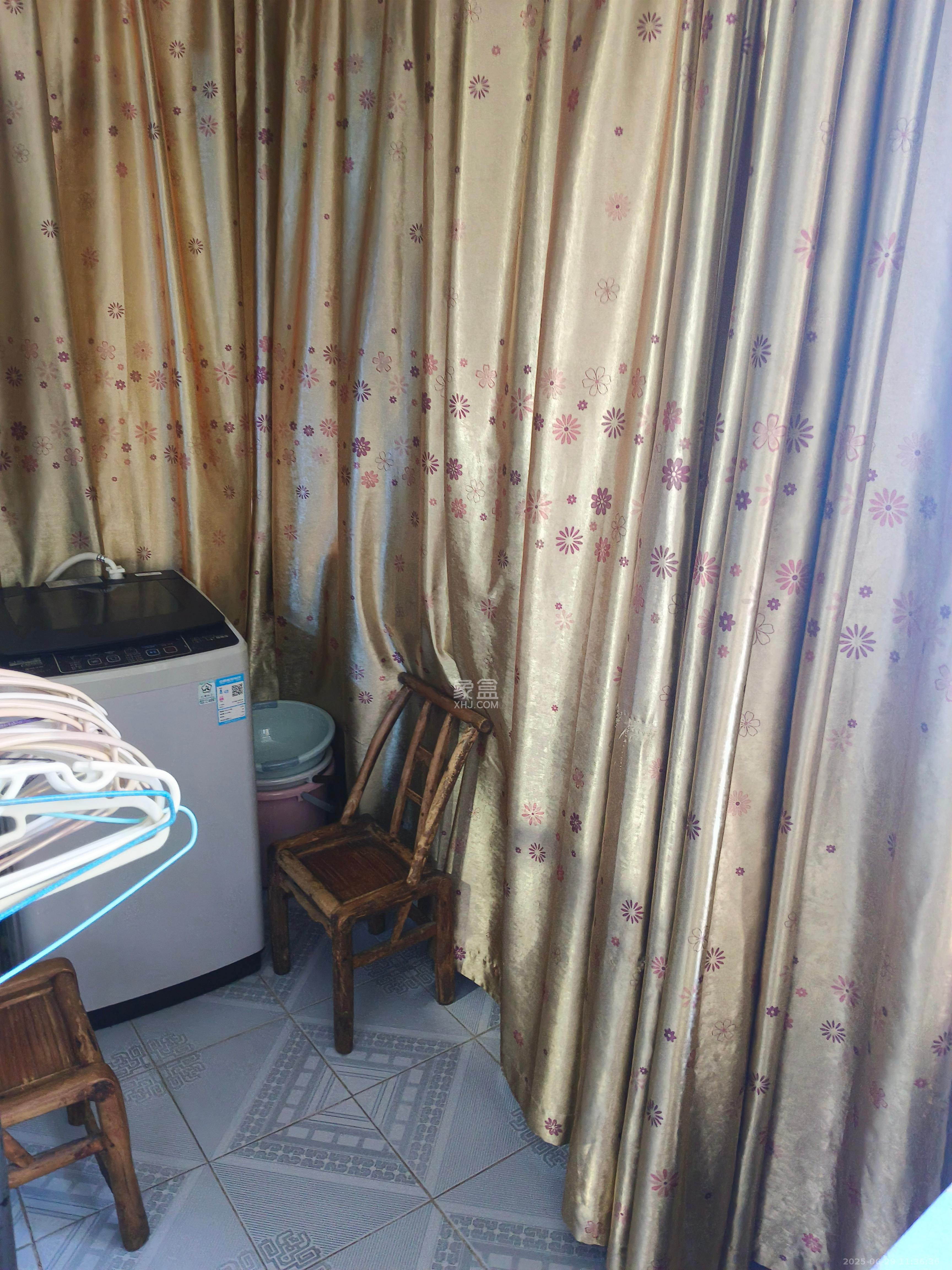 梨子山小区 3室1厅1卫 2200.0元/月 梨子山小区 3室1厅1卫 2200.0元/月室内图