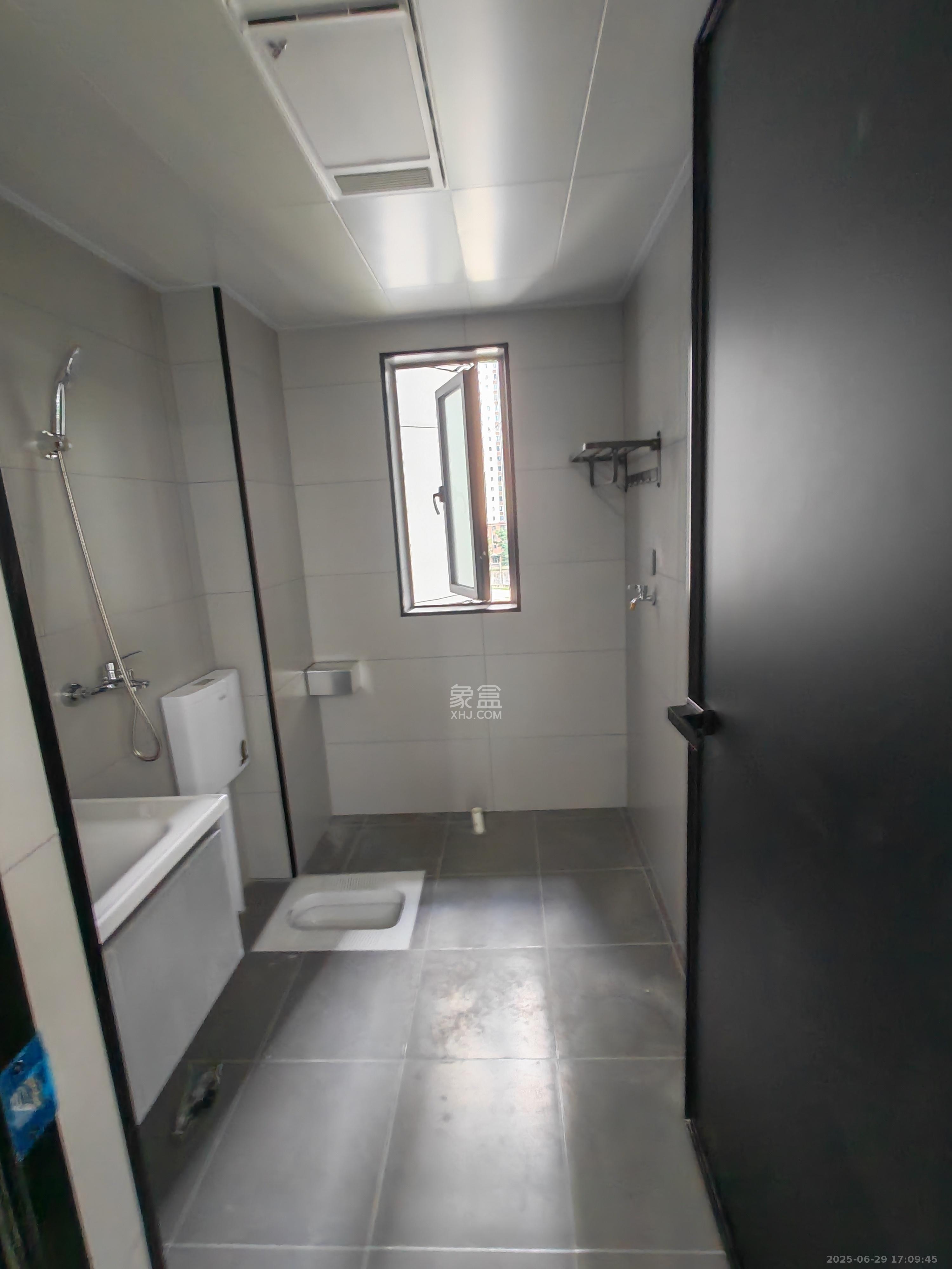 周南学府 1室0厅0卫 2200.0元/月 周南学府 1室0厅0卫 2200.0元/月室内图