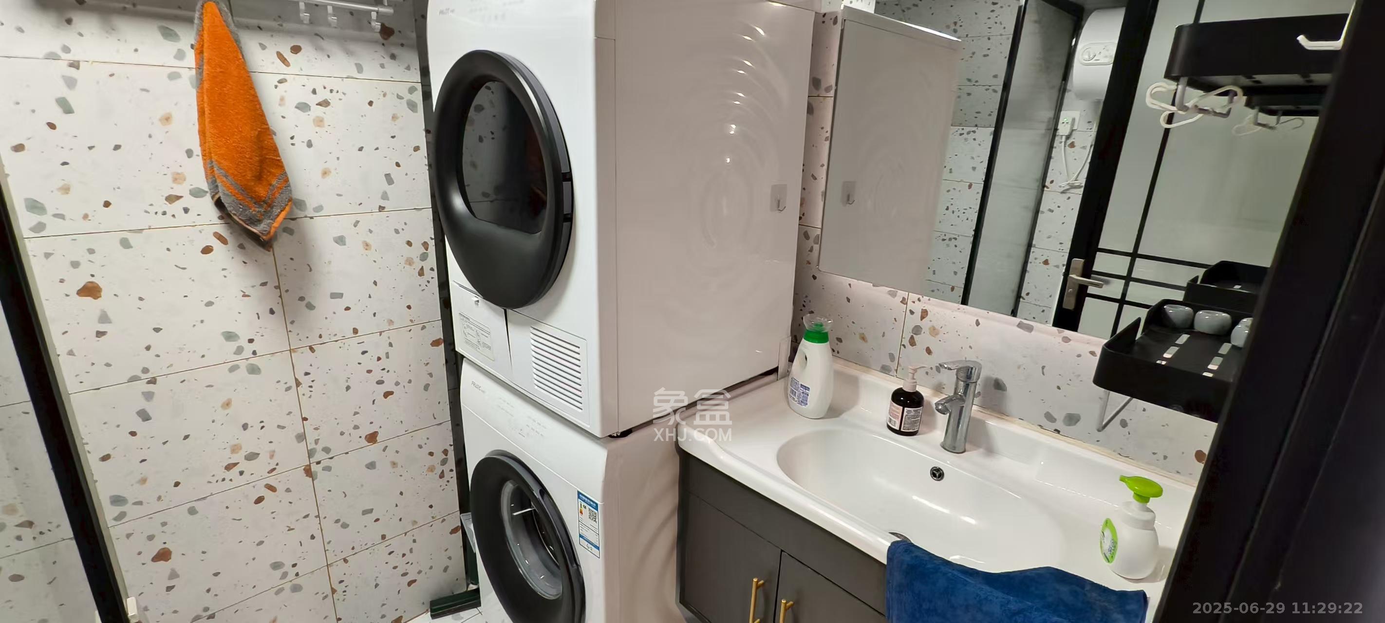 荣盛花语书苑 2室1厅1卫 2400.0元/月 荣盛花语书苑 2室1厅1卫 2400.0元/月室内图