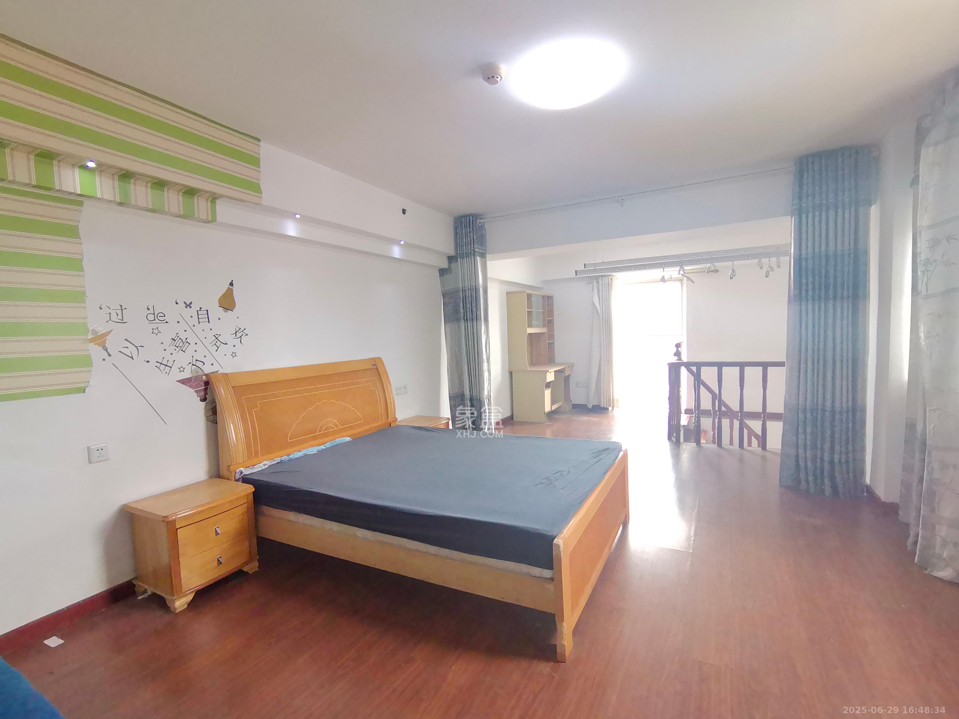 凯旋国际广场 2室1厅1卫 1100.0元/月 凯旋国际广场 2室1厅1卫 1100.0元/月室内图