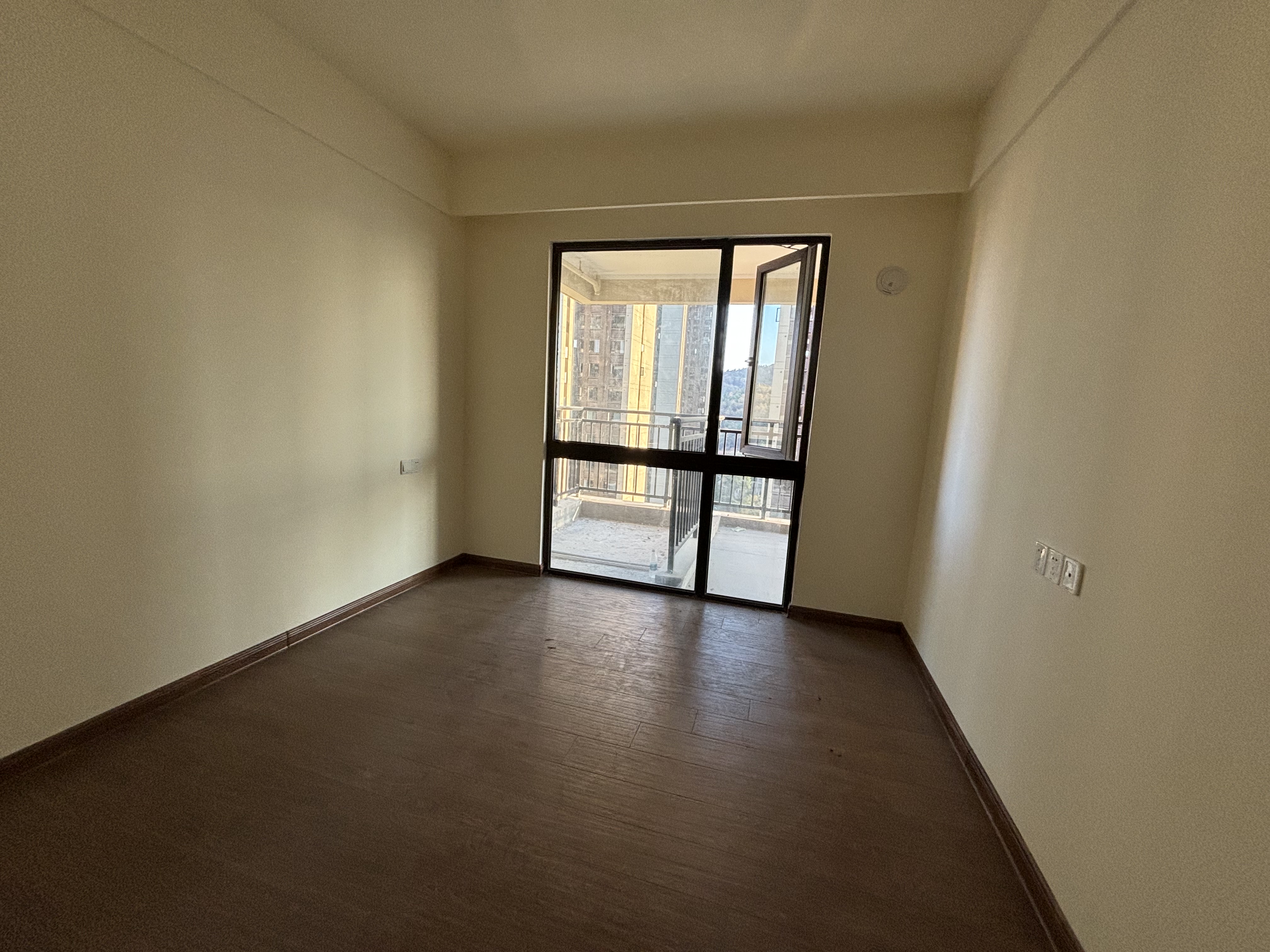 碧桂园翘楚棠 4室0厅0卫 80.0万 碧桂园翘楚棠 4室0厅0卫 80.0万客厅