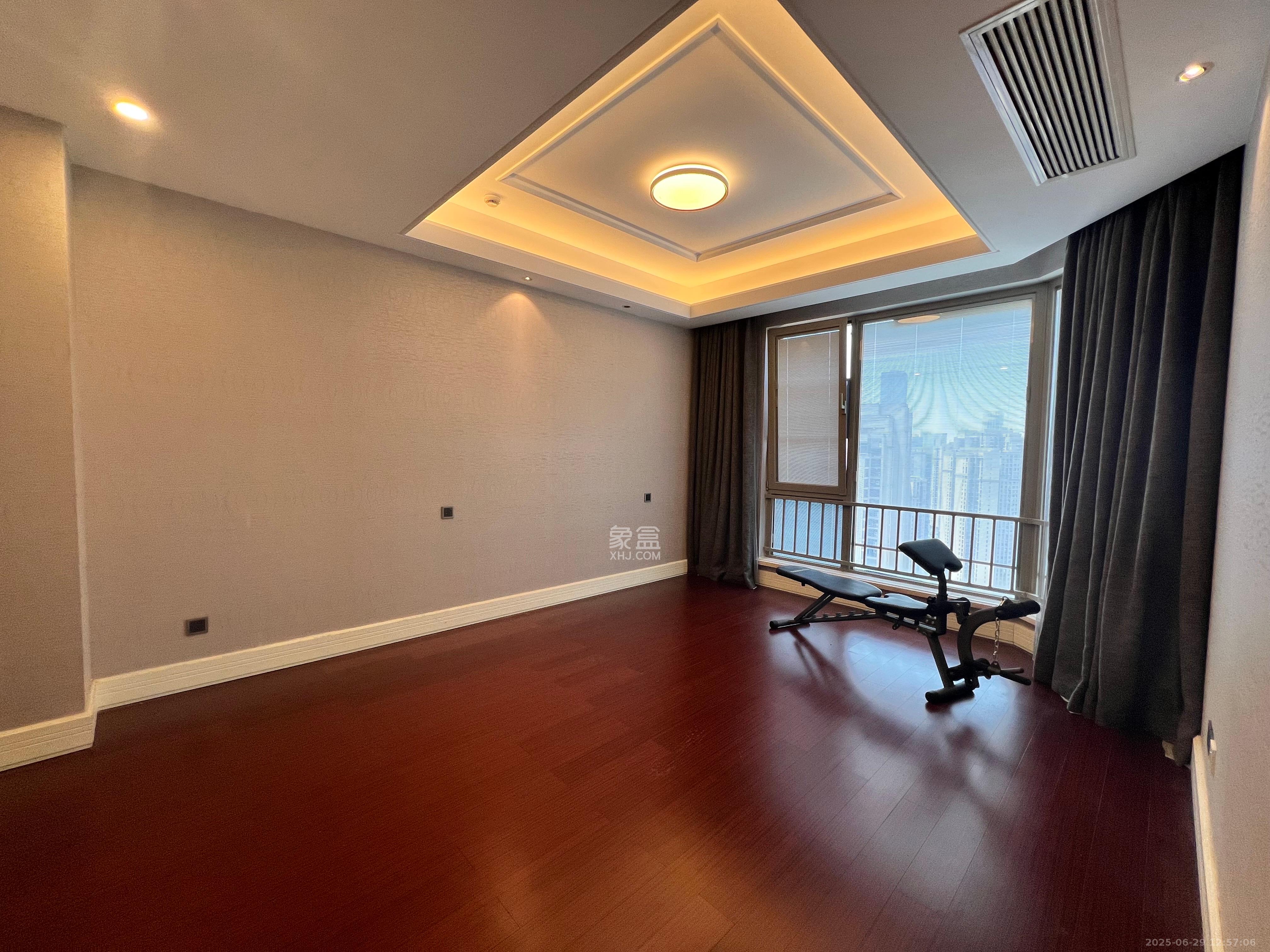 梅溪湖金茂府(金茂广场)(金茂览秀城)  5室2厅4卫    12000.0元/月 梅溪湖金茂府(金茂广场)(金茂览秀城)  5室2厅4卫    12000.0元/月室内图