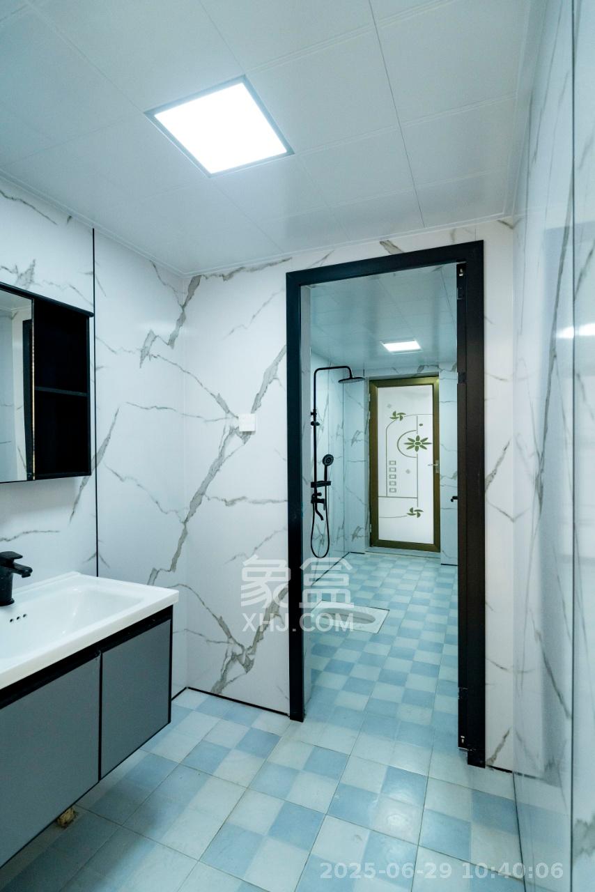 万象凯旋湾  1室2厅2卫    4500.0元/月室内图