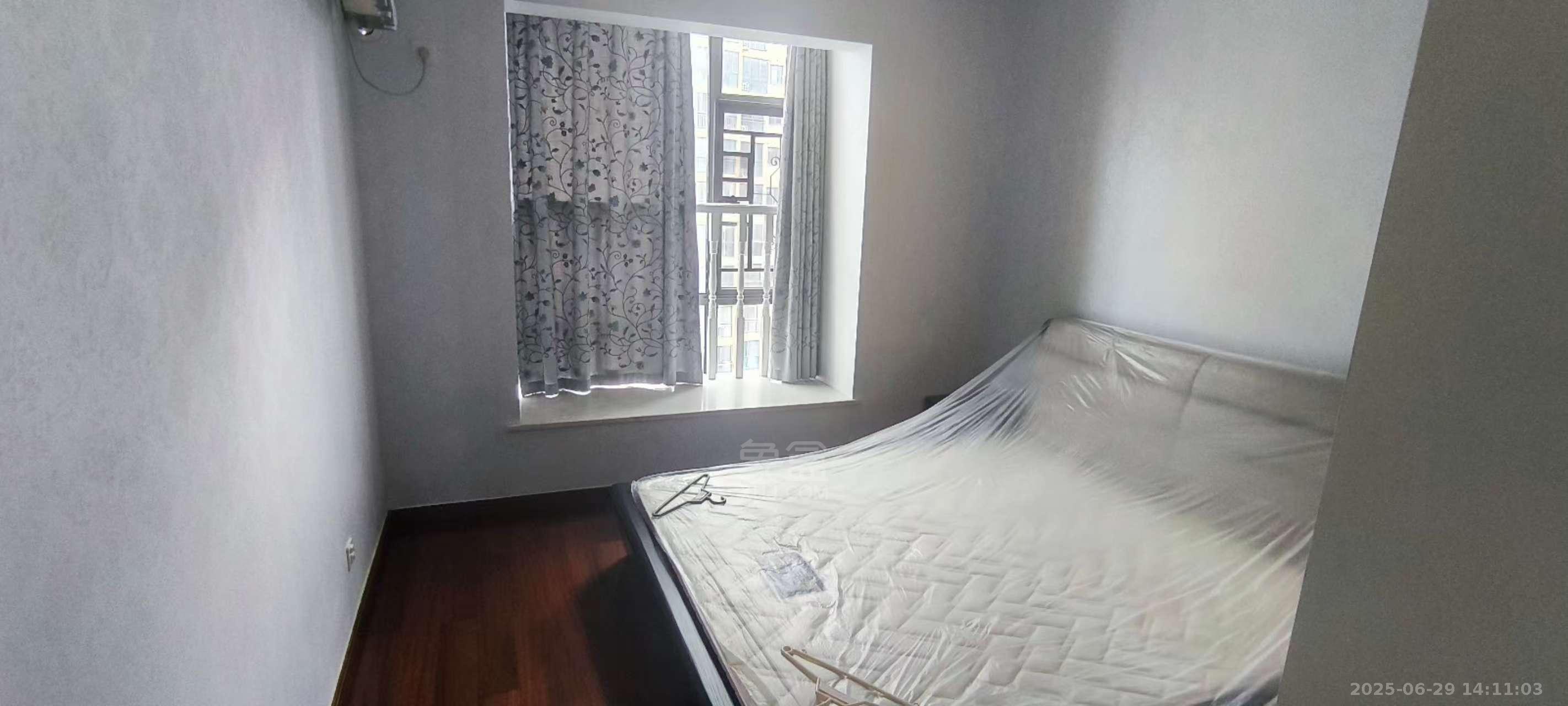 庐山春天早安华晨  2室1厅1卫    2500.0元/月 庐山春天早安华晨  2室1厅1卫    2500.0元/月室内图