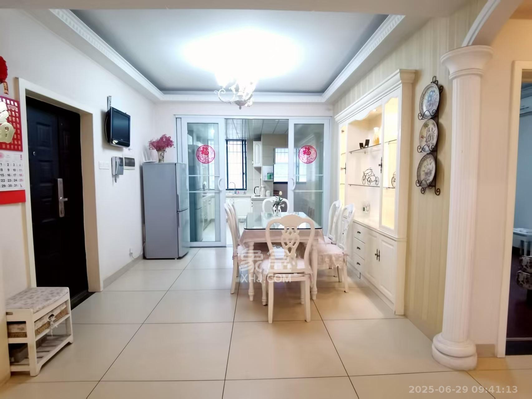 兴泰公寓  4室2厅1卫    3000.0元/月 兴泰公寓  4室2厅1卫    3000.0元/月室内图