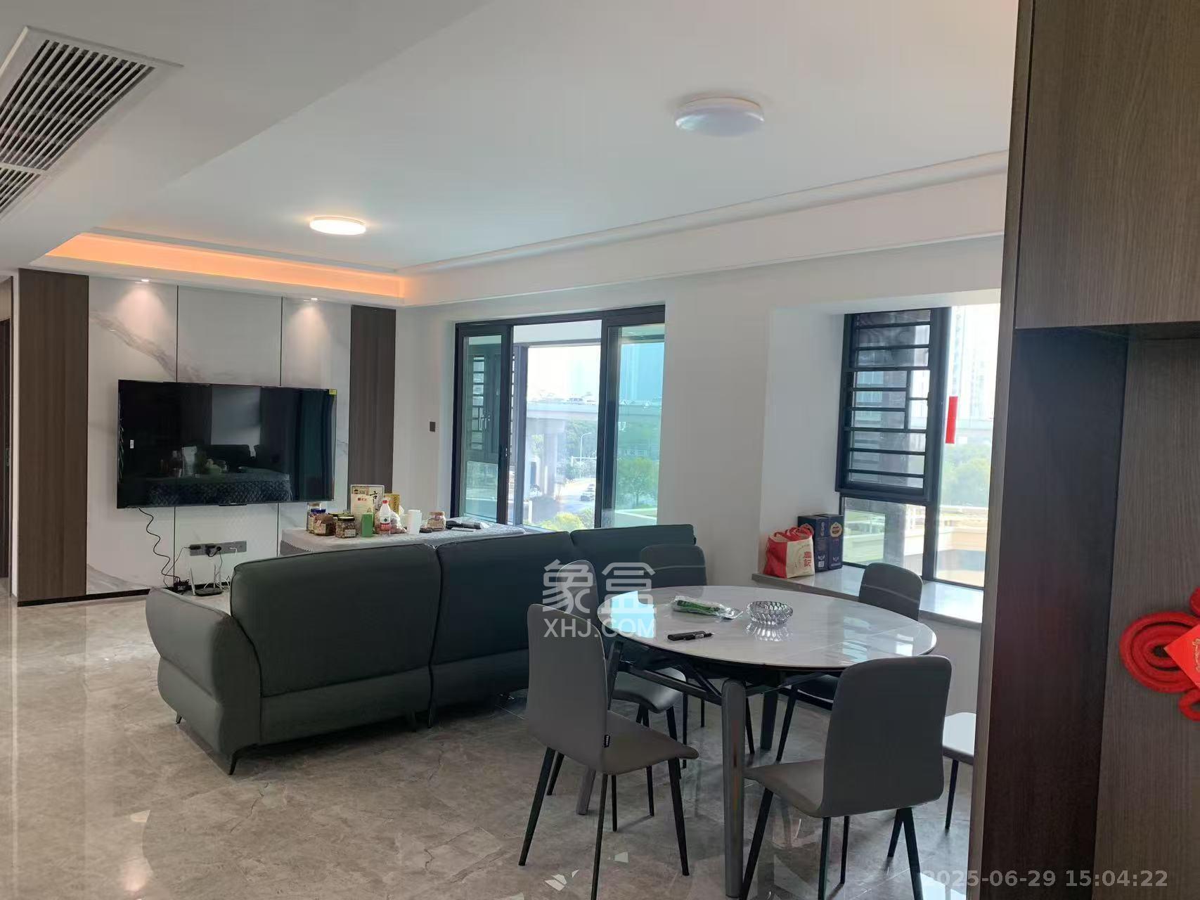 中欣楚天御府F区锦上 4室1厅2卫 4200.0元/月 中欣楚天御府F区锦上 4室1厅2卫 4200.0元/月室内图