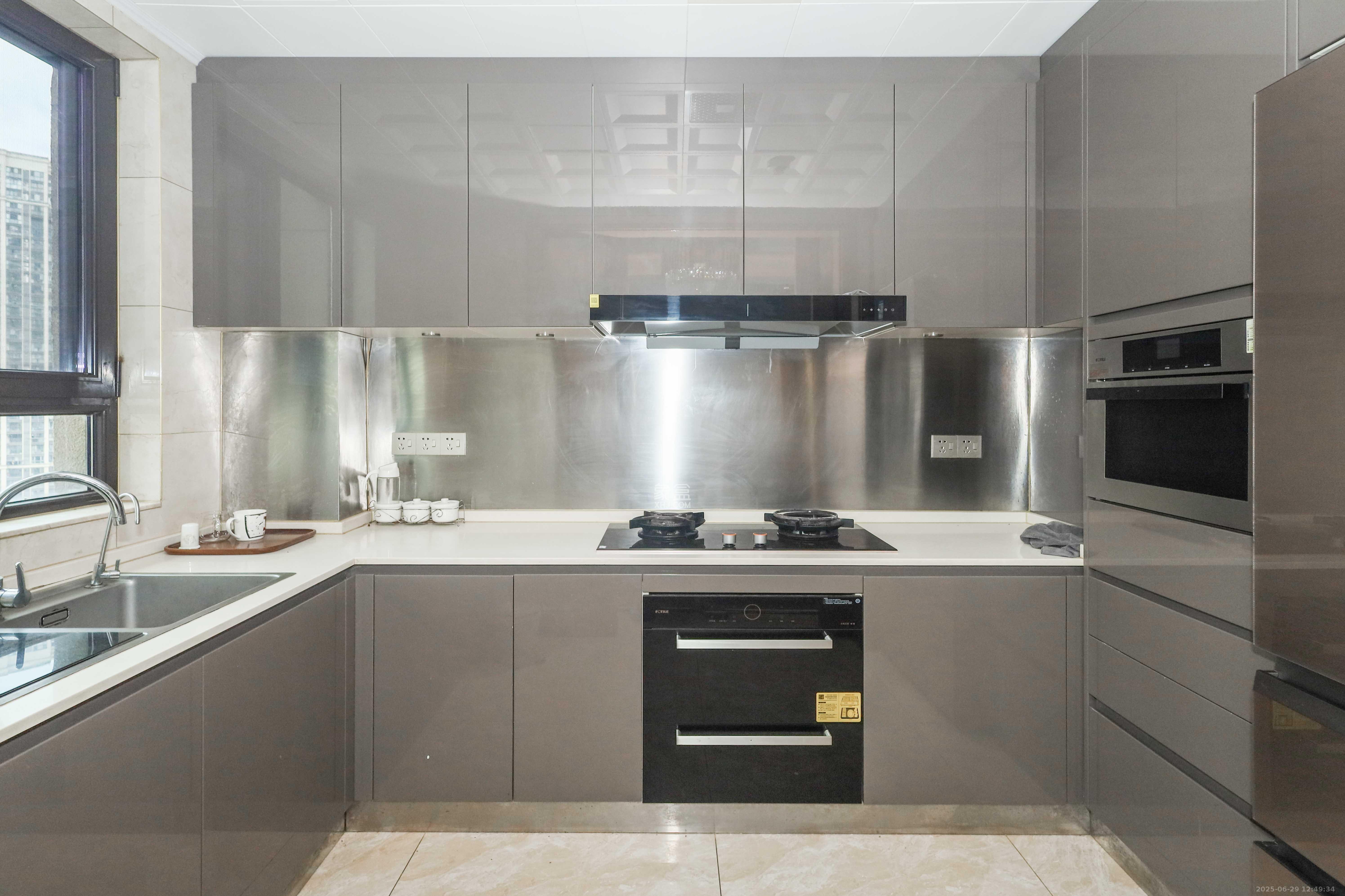 晟通牡丹舸 4室2厅4卫 600.0万 晟通牡丹舸 4室2厅4卫 600.0万厨房