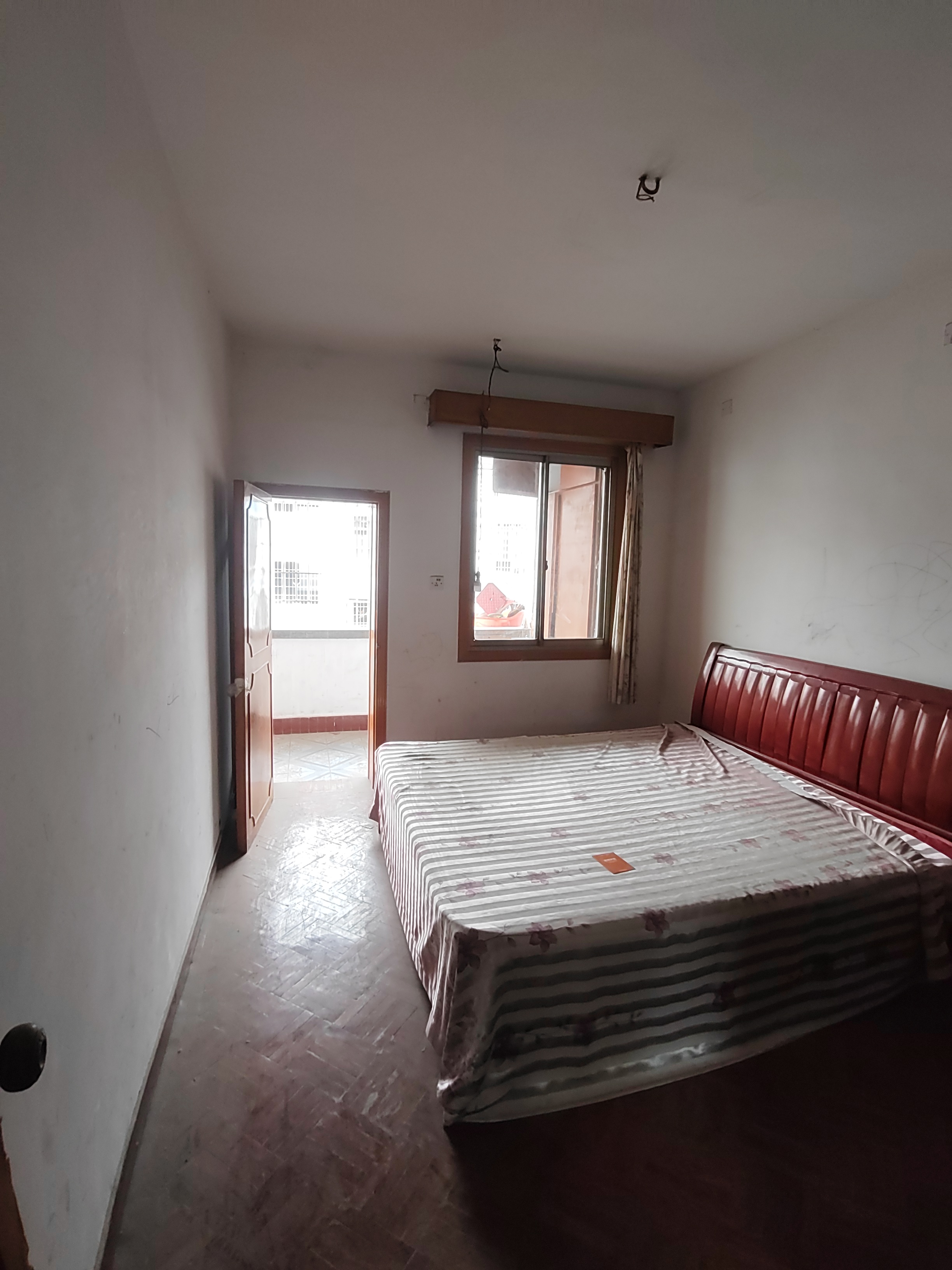 粮运建材市场  3室2厅1卫    850.0元/月室内图