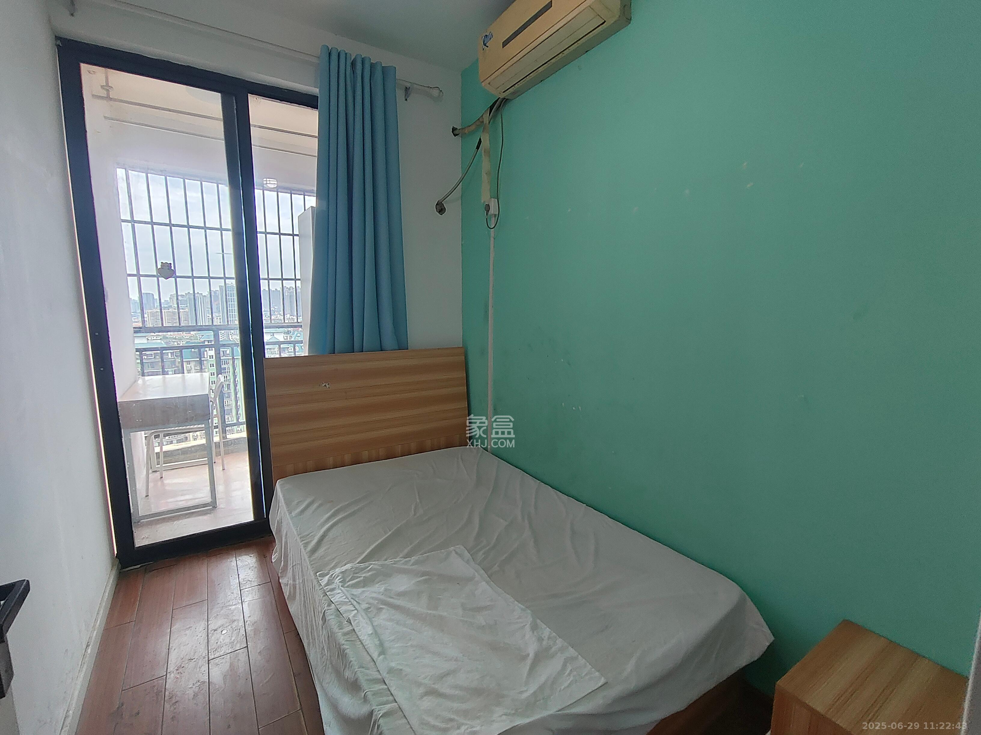 融圣国际 1室1厅1卫 600.0元/月 融圣国际 1室1厅1卫 600.0元/月室内图