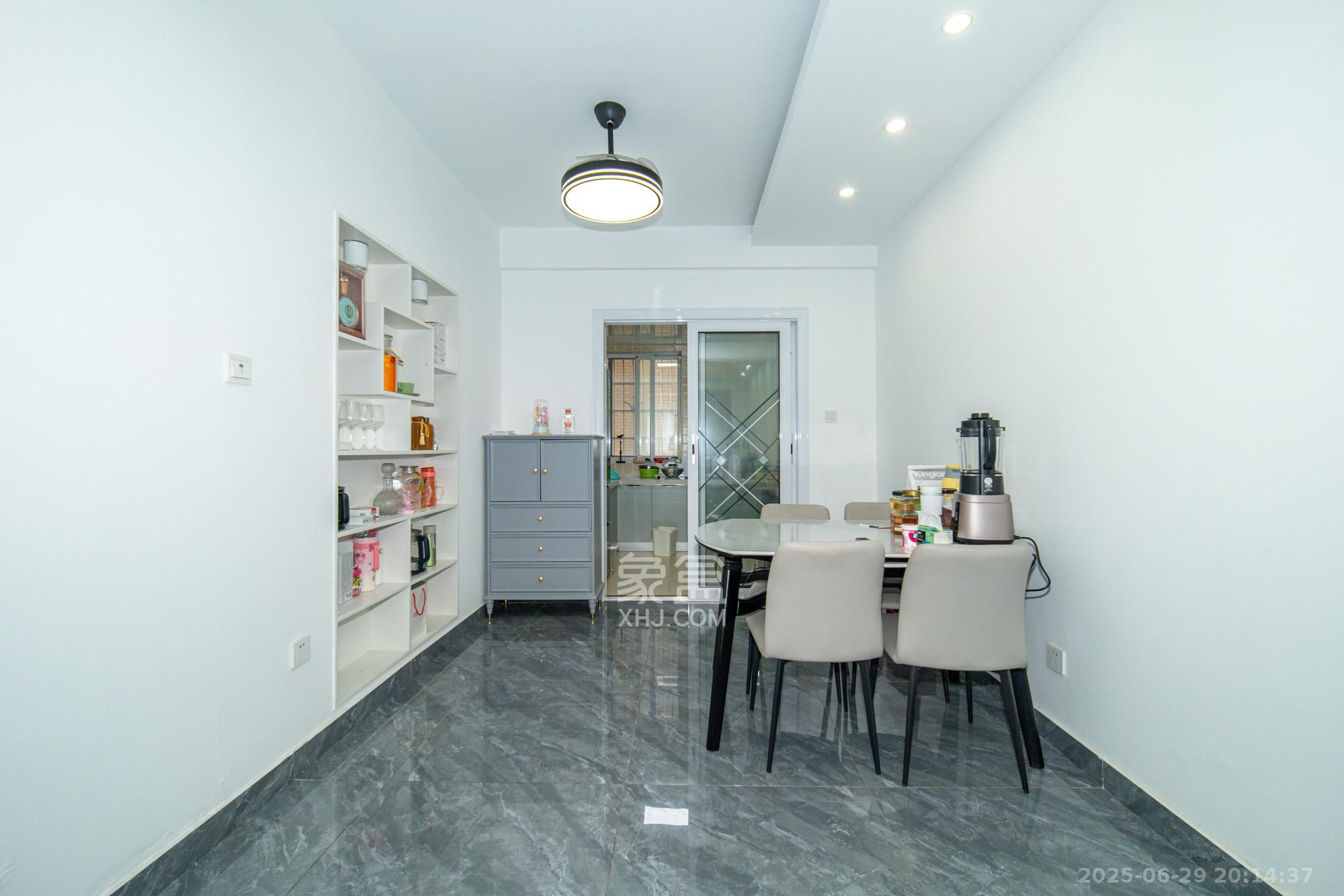 高林金三华邸  3室2厅2卫    65.0万 高林金三华邸  3室2厅2卫    65.0万其他