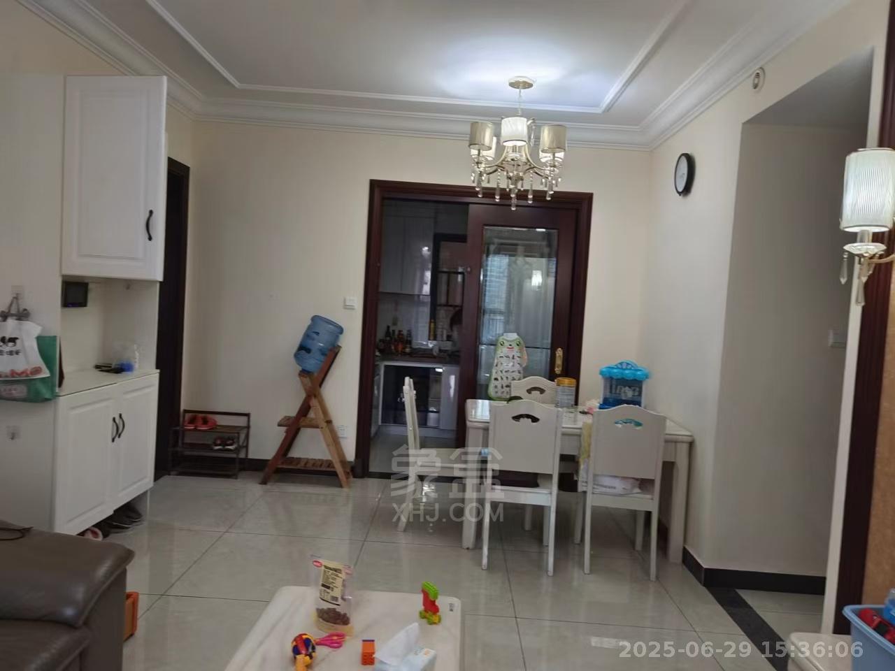 恒大华府 1室1厅1卫 1800.0元/月 恒大华府 1室1厅1卫 1800.0元/月室内图